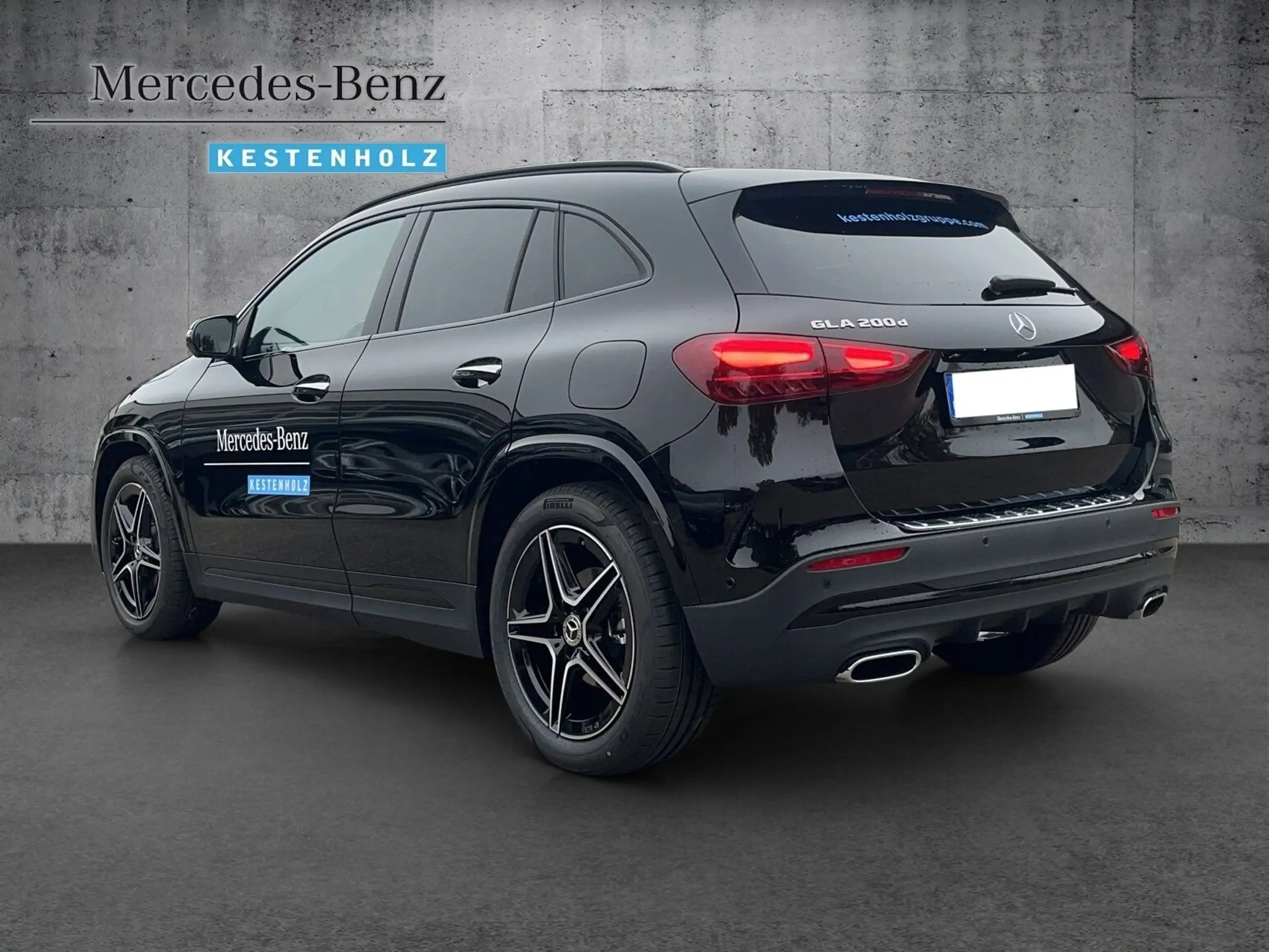 Mercedes-Benz - GLA 200