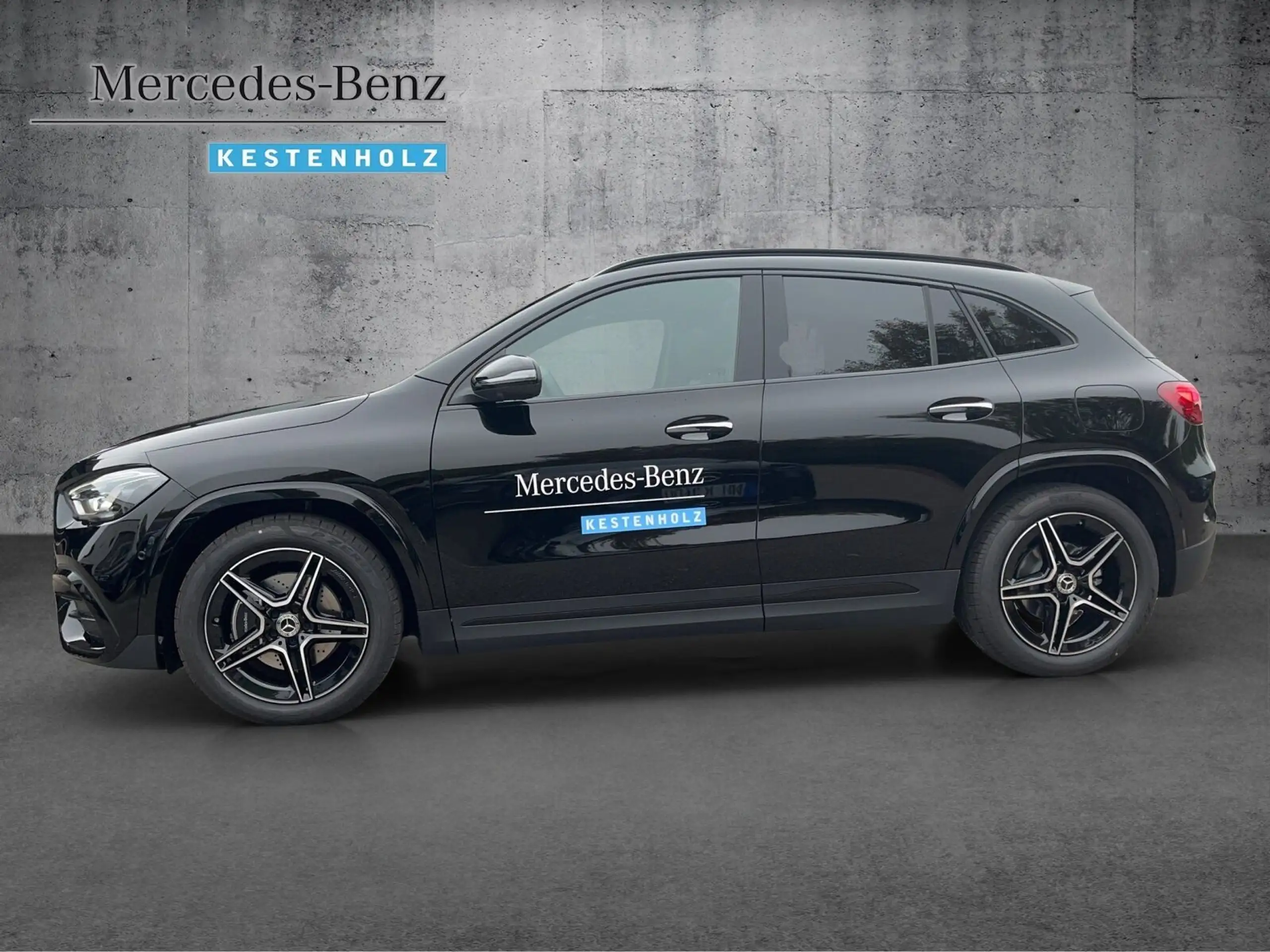 Mercedes-Benz - GLA 200