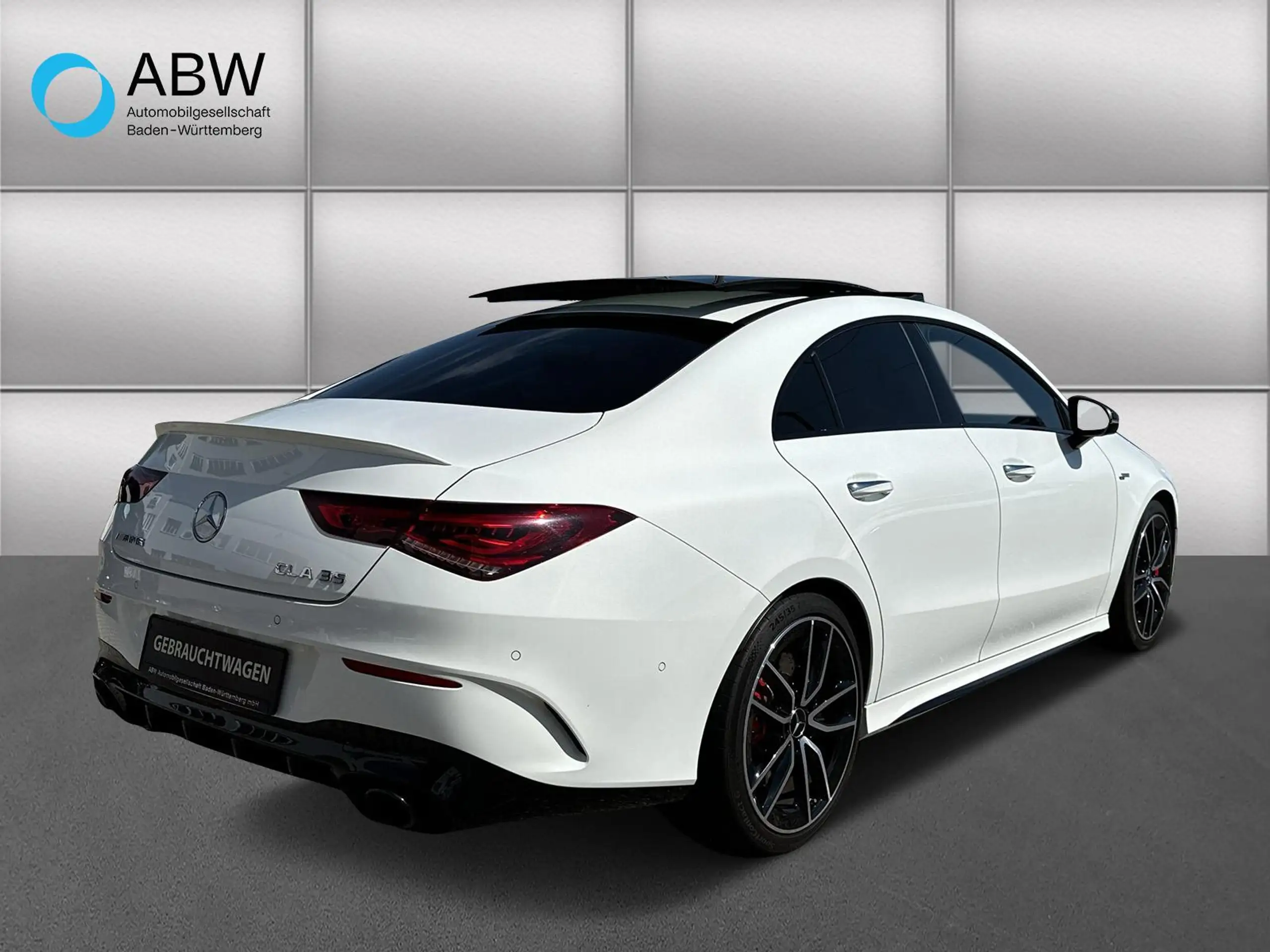 Mercedes-Benz - CLA 35 AMG