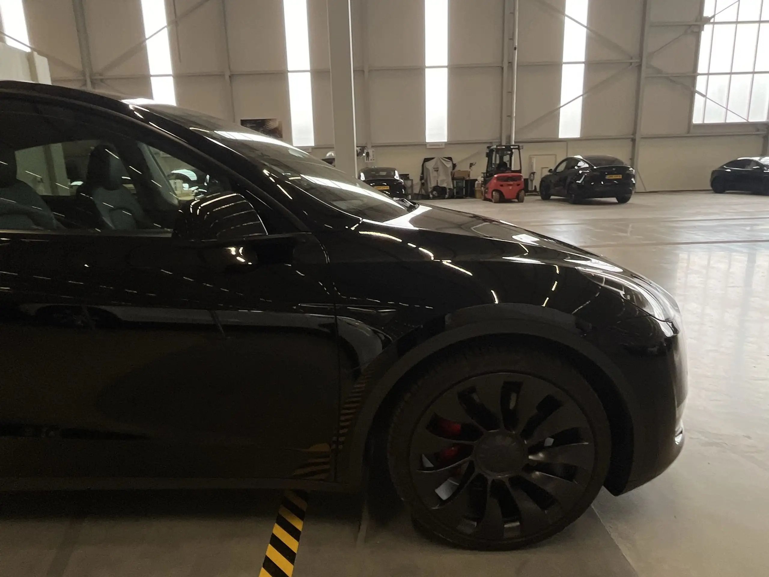 Tesla - Model Y