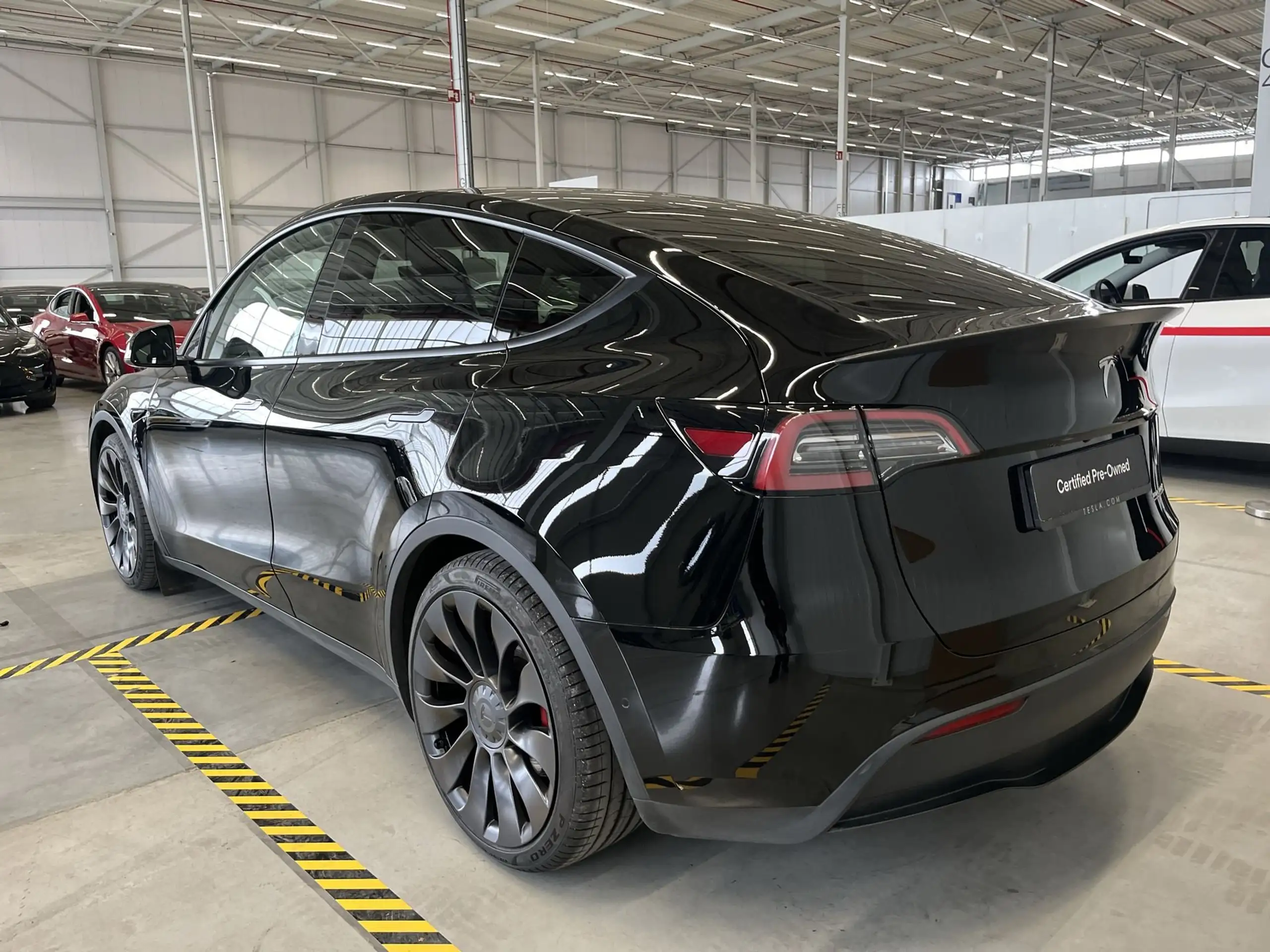 Tesla - Model Y