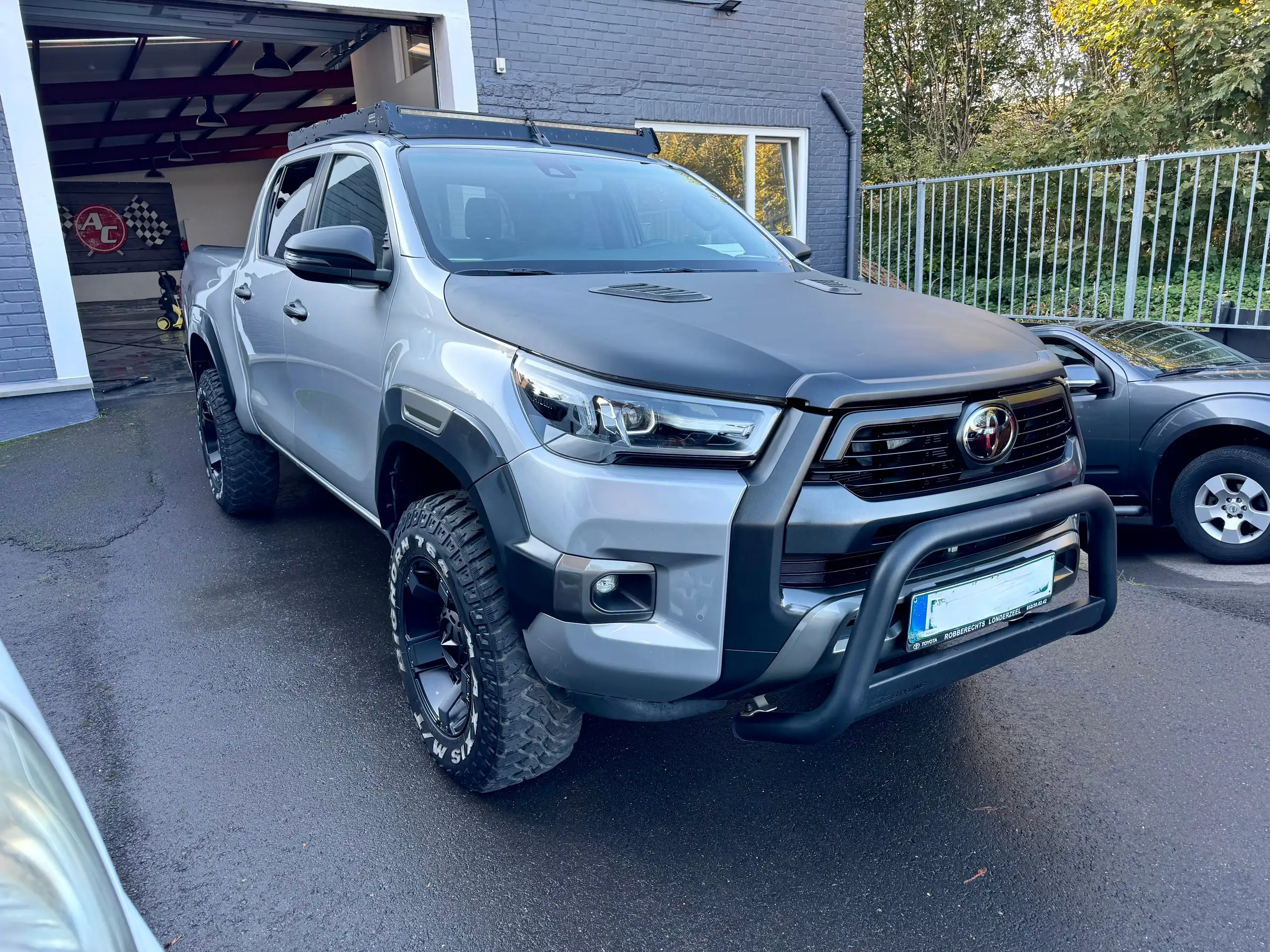 Toyota - Hilux