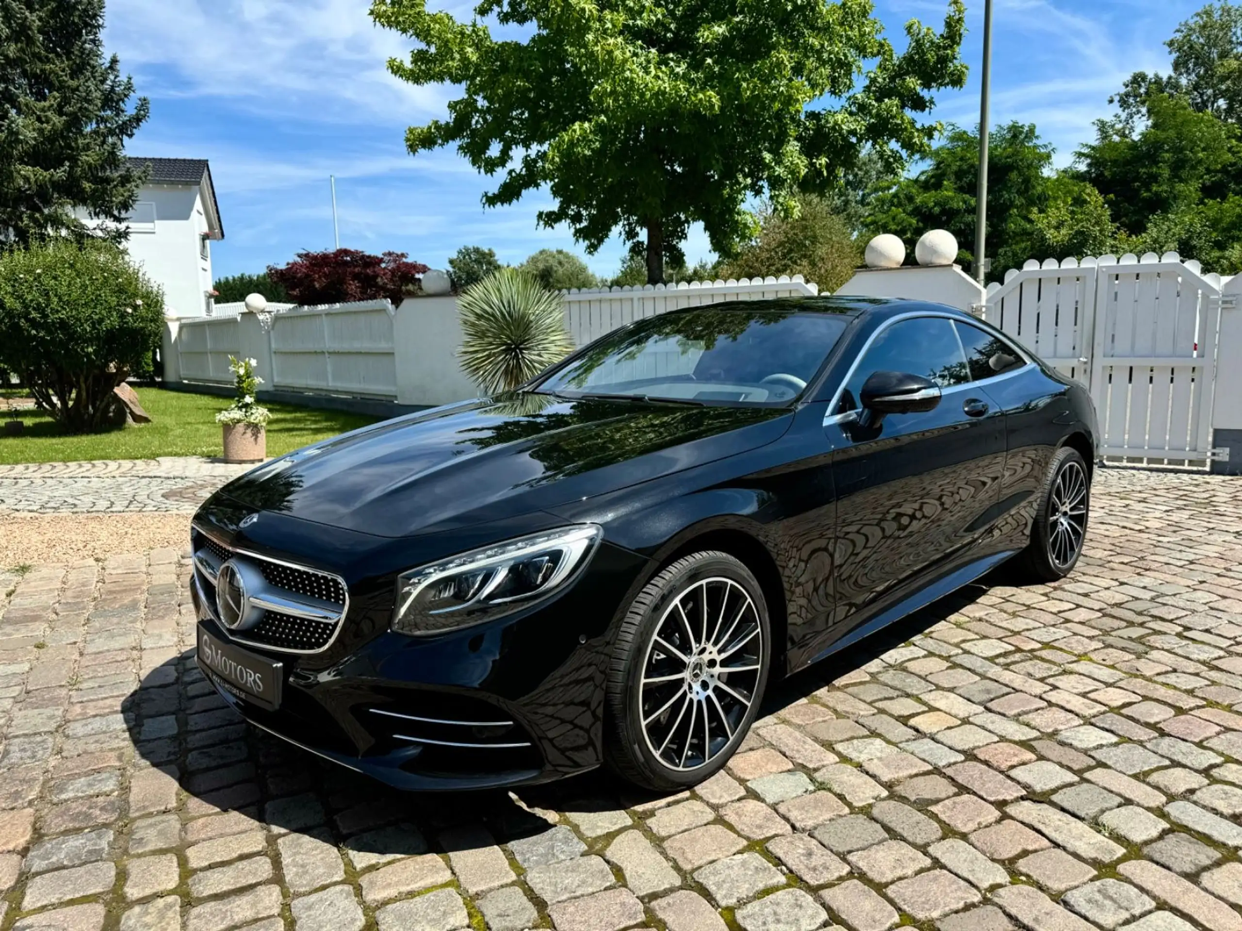 Mercedes-Benz - S 500