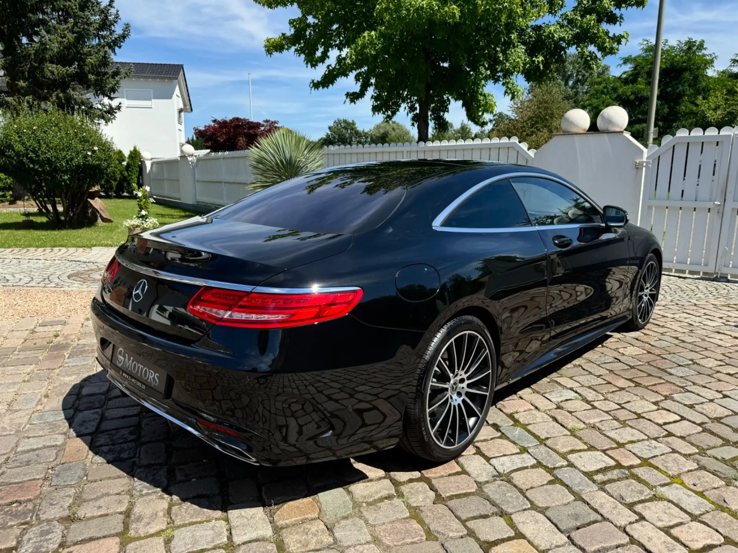 Mercedes-Benz - S 500