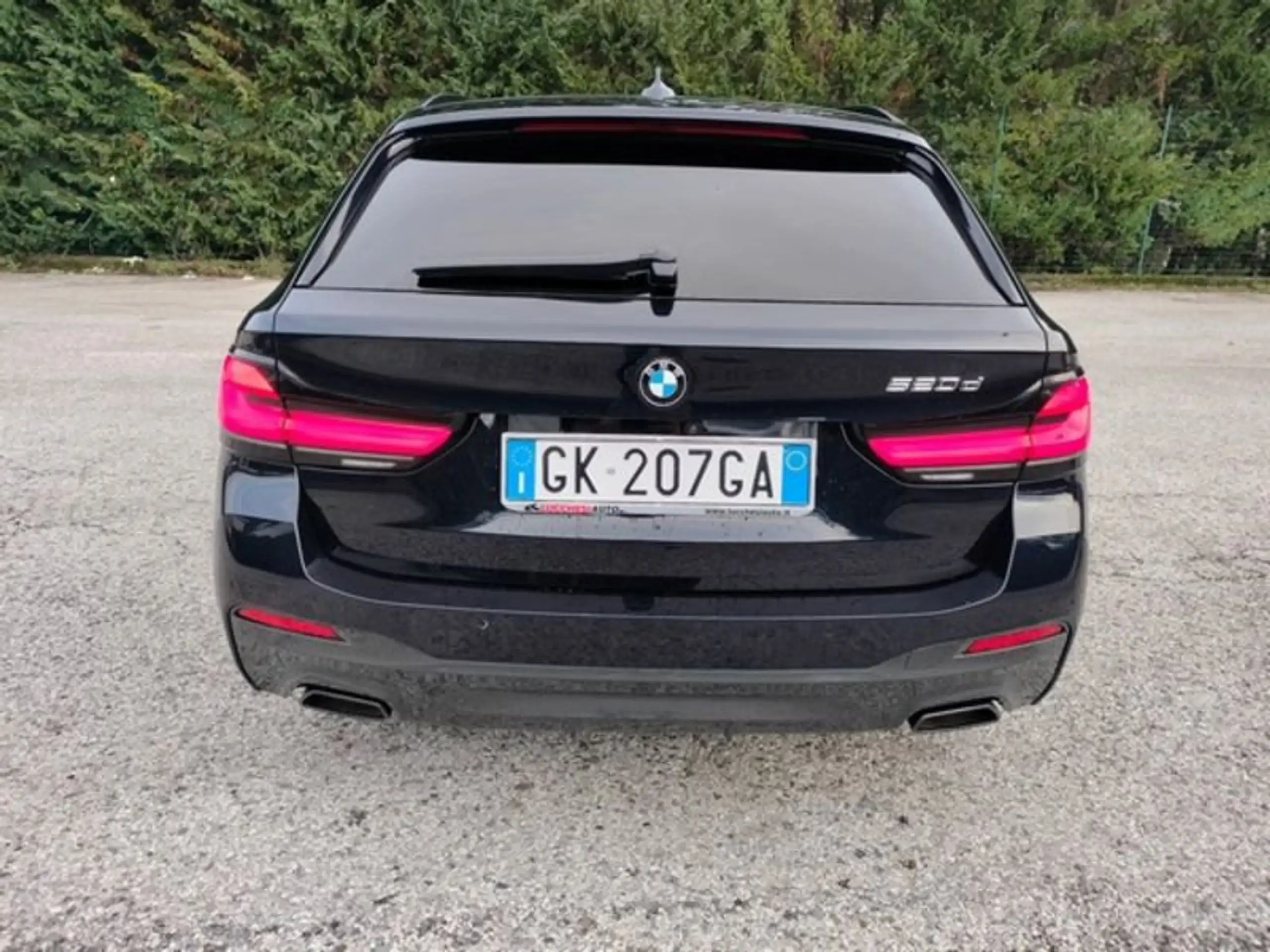 BMW - 520