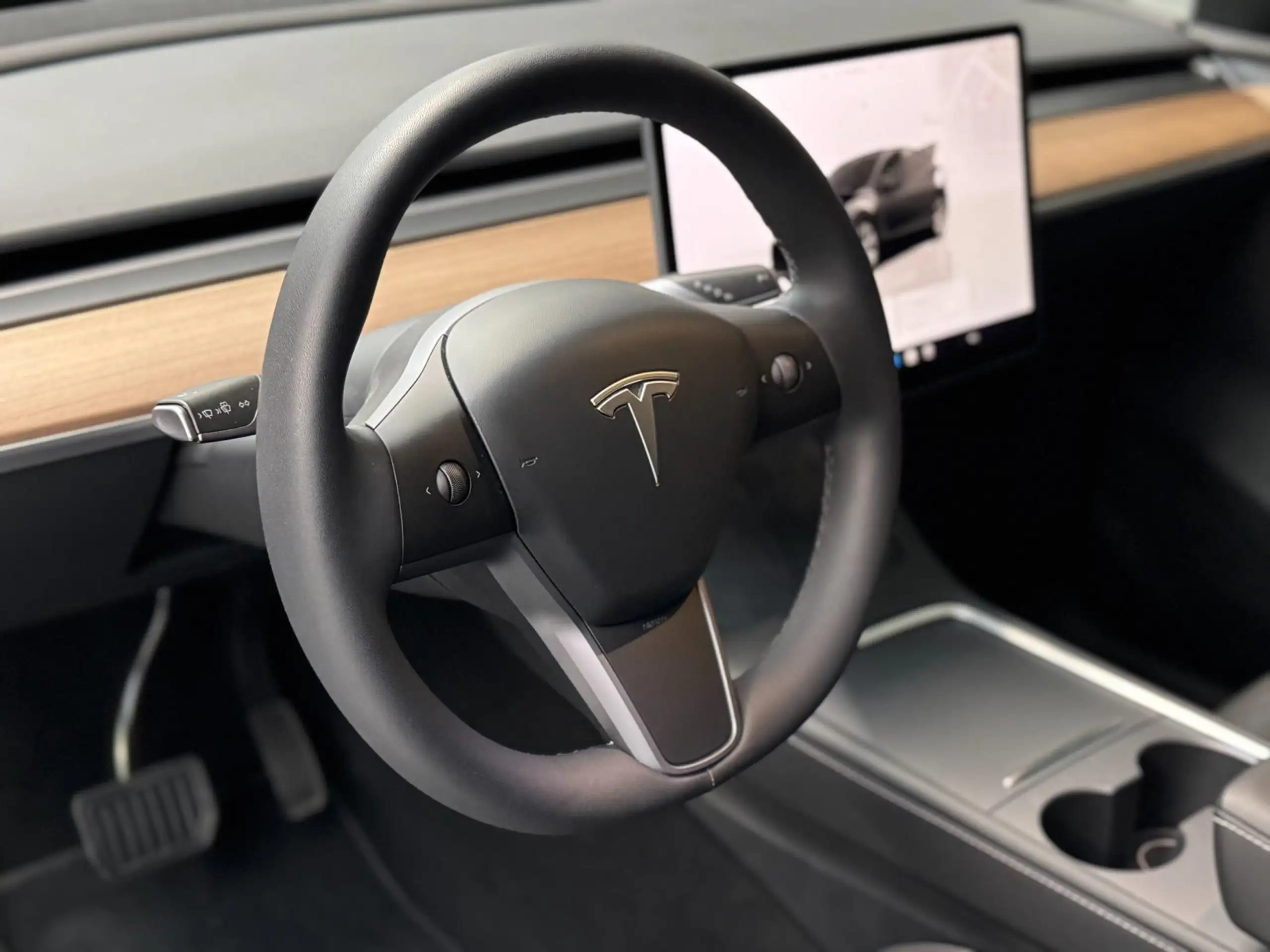 Tesla - Model Y