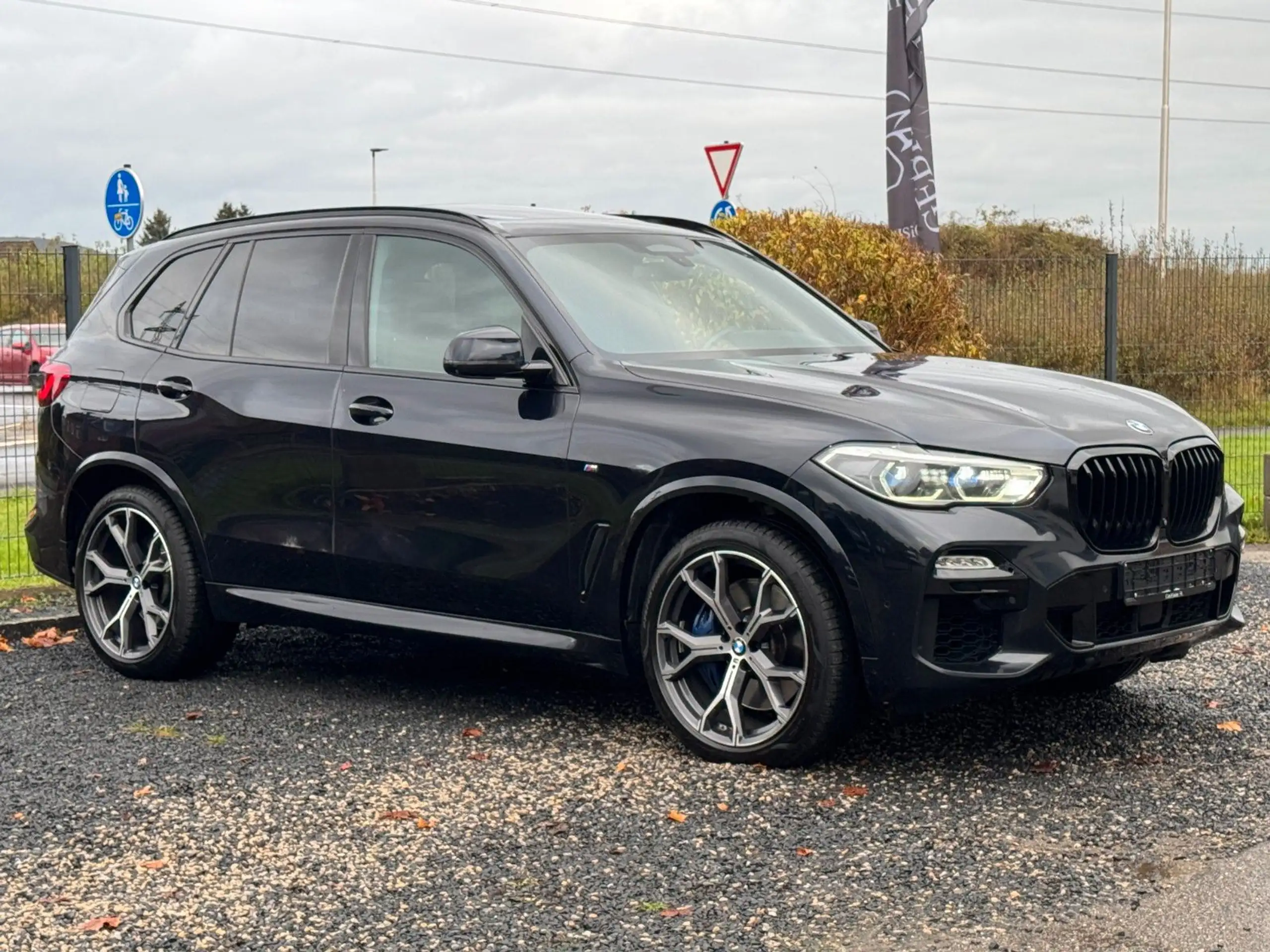 BMW - X5 M