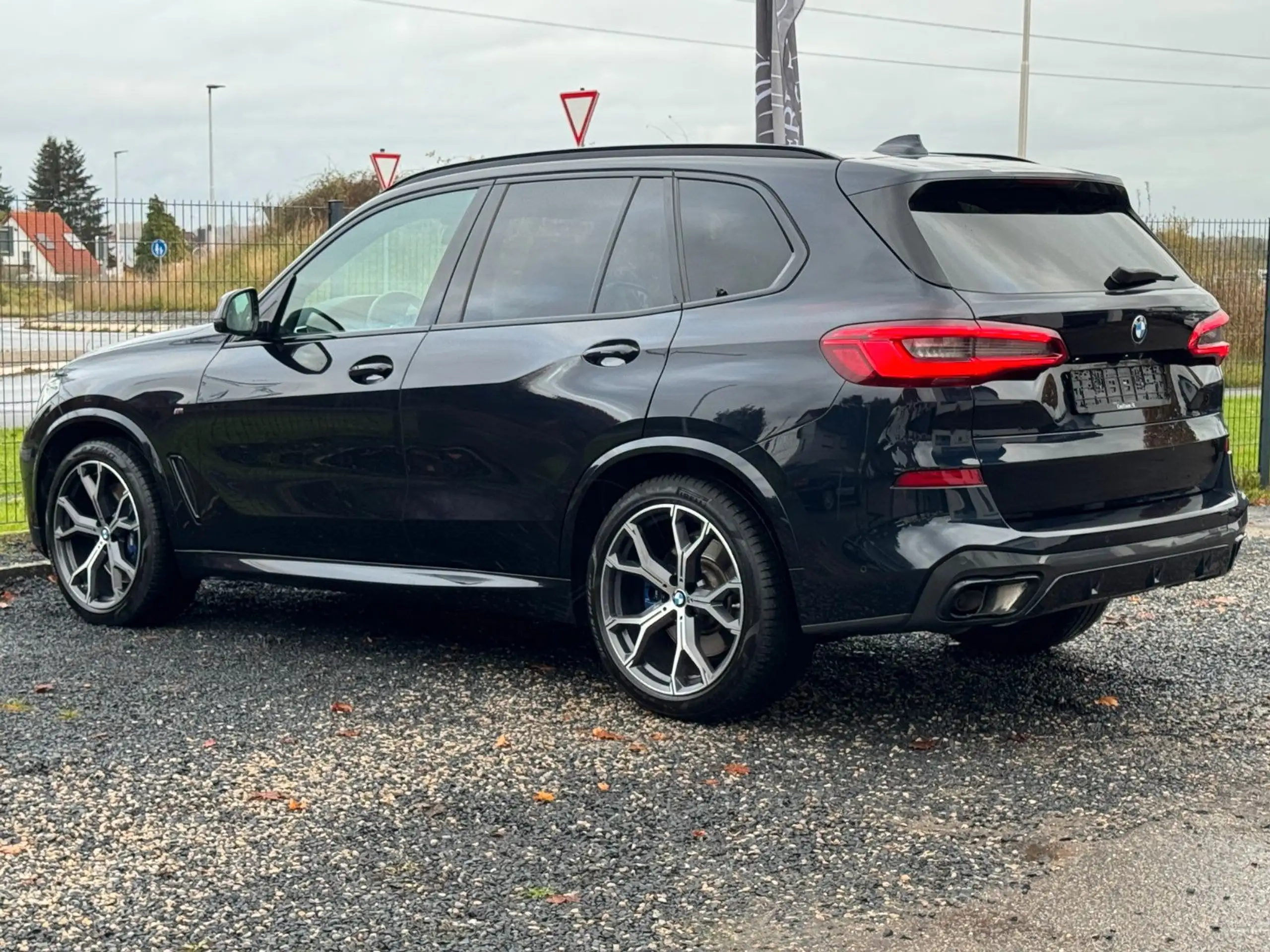 BMW - X5 M