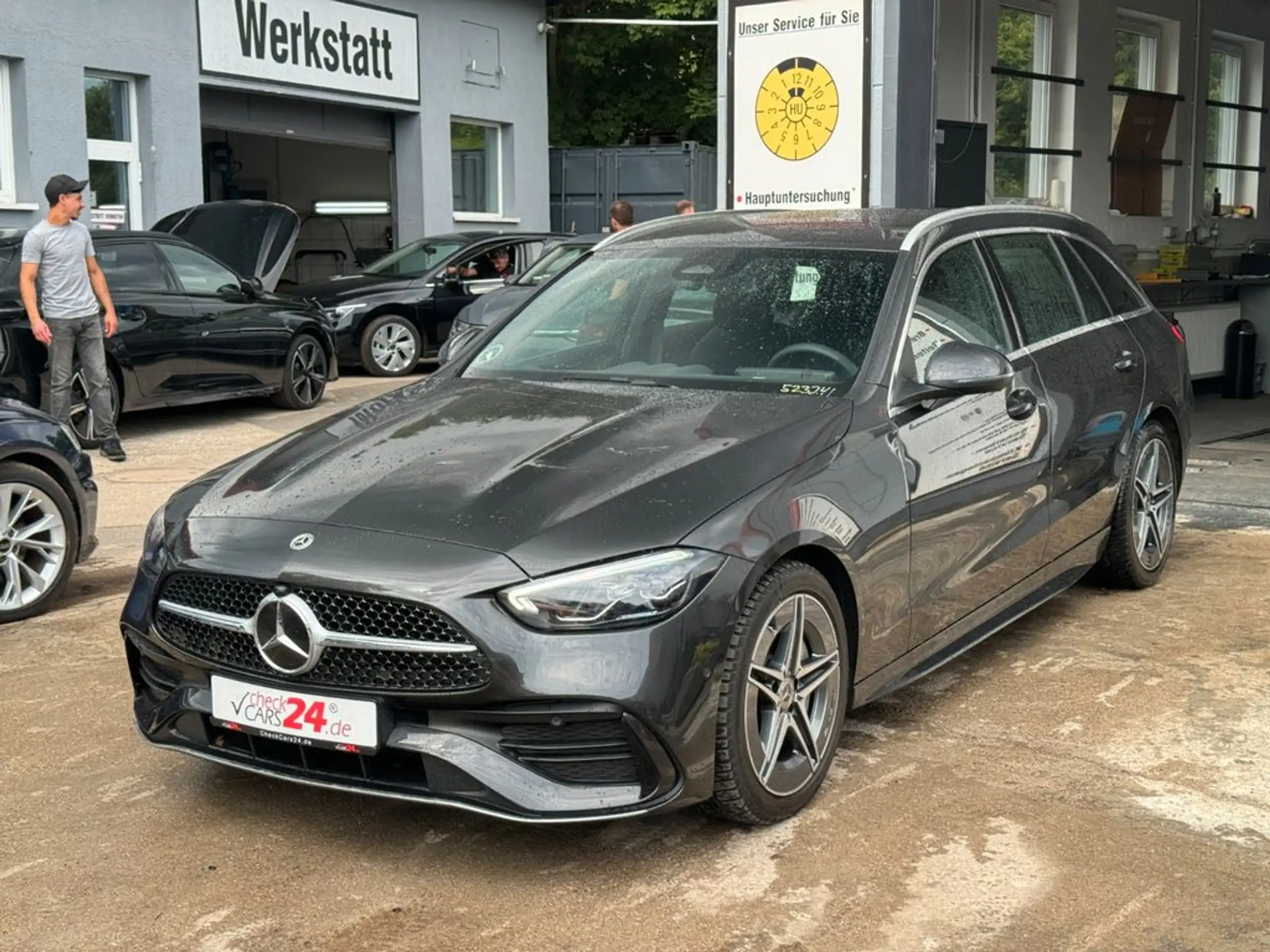 Mercedes-Benz - C 220