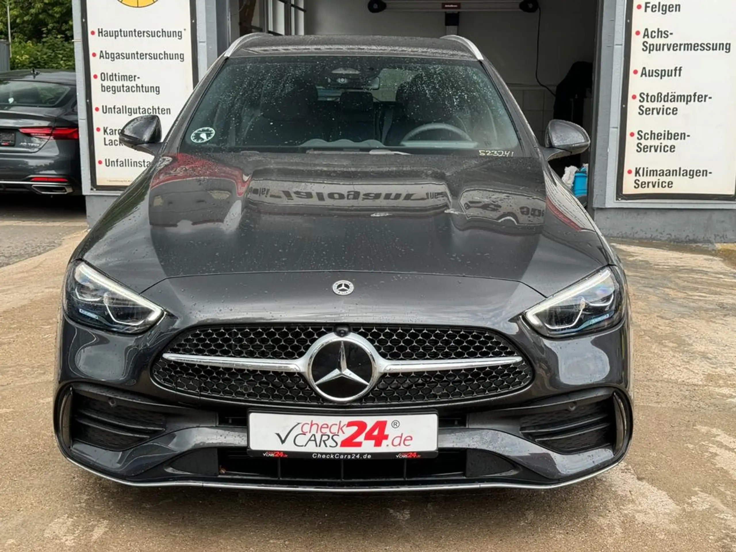 Mercedes-Benz - C 220