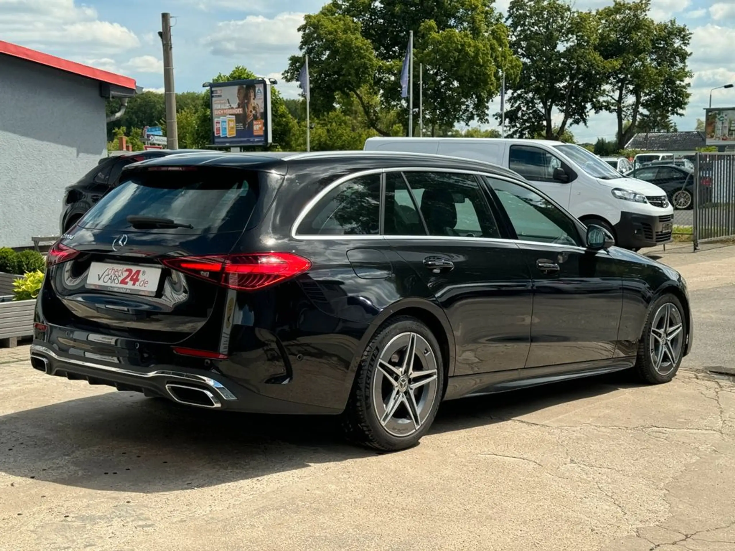 Mercedes-Benz - C 220