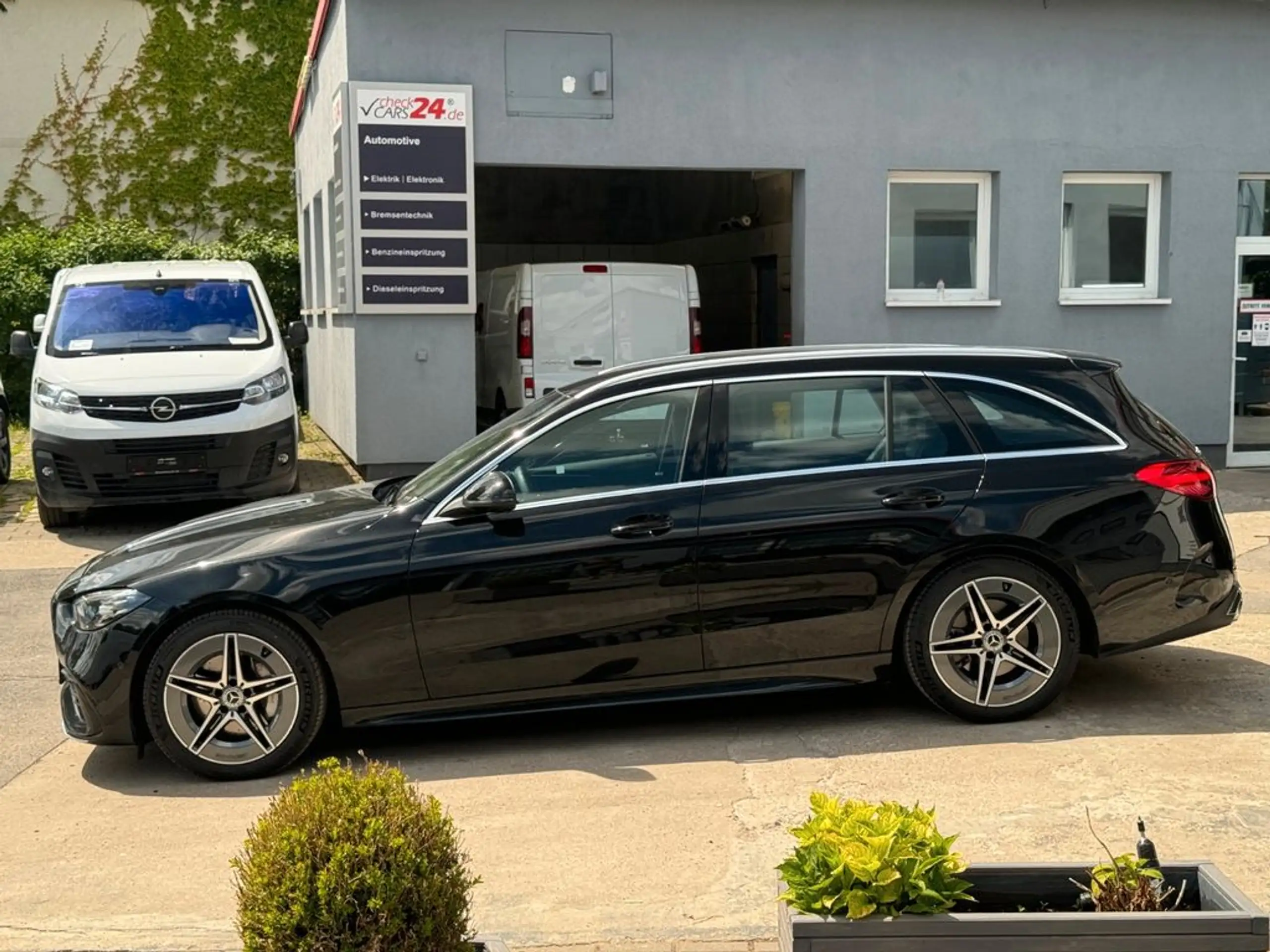 Mercedes-Benz - C 220