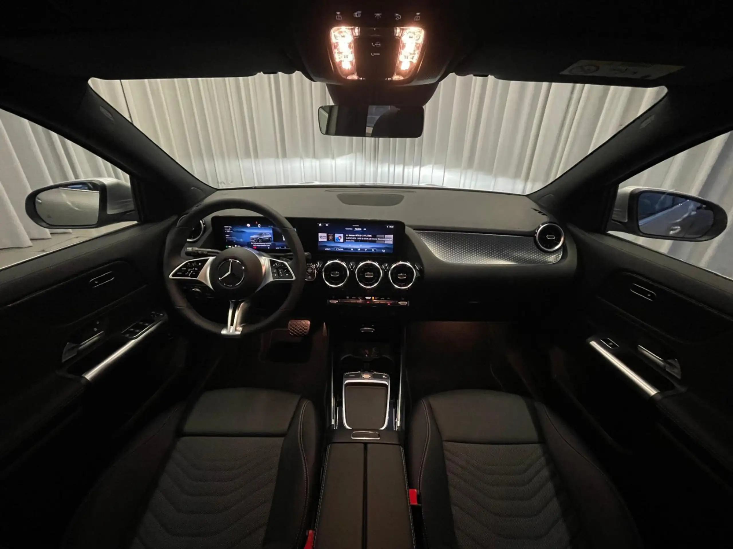 Mercedes-Benz - GLA 200