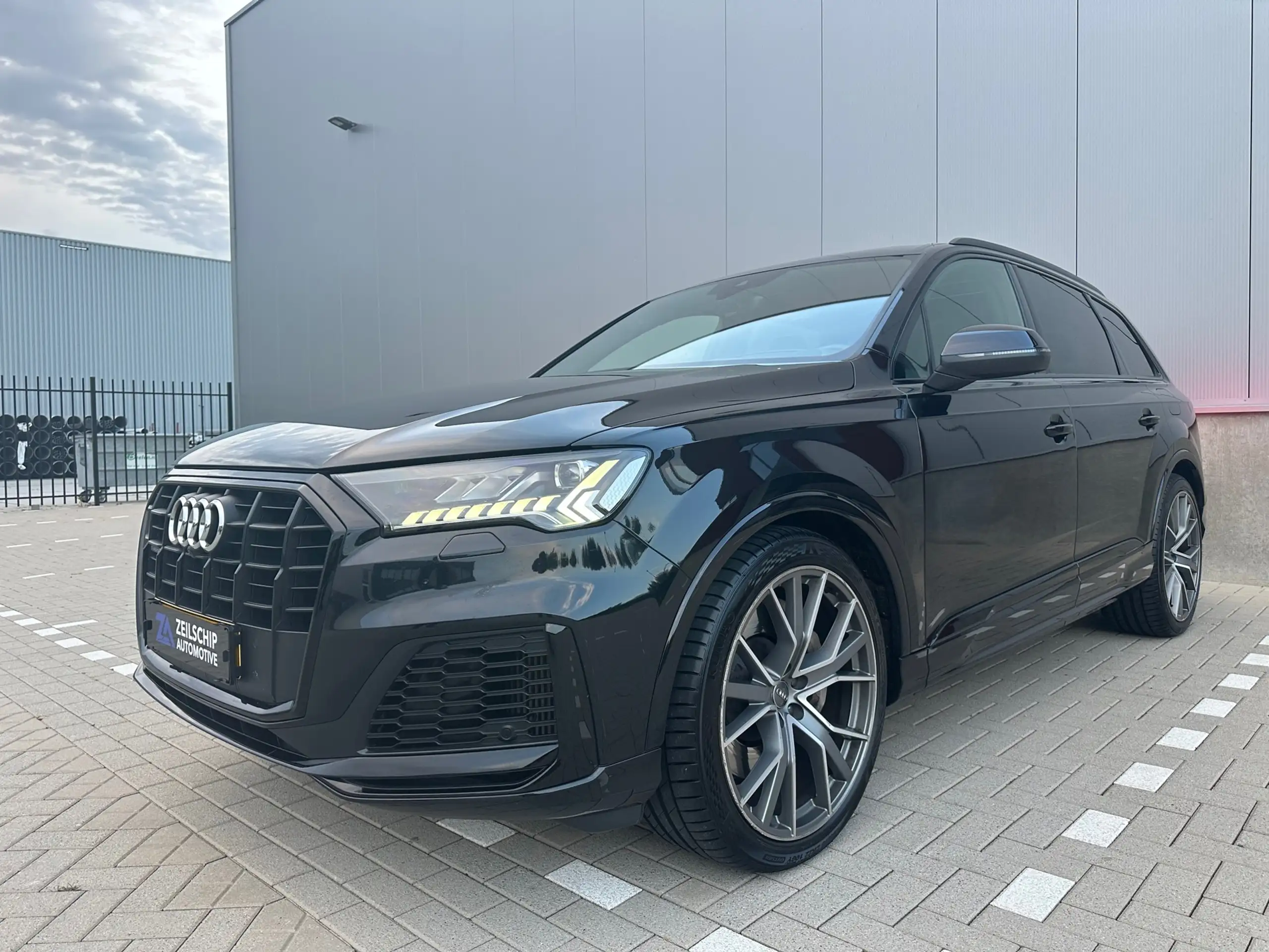 Audi - Q7