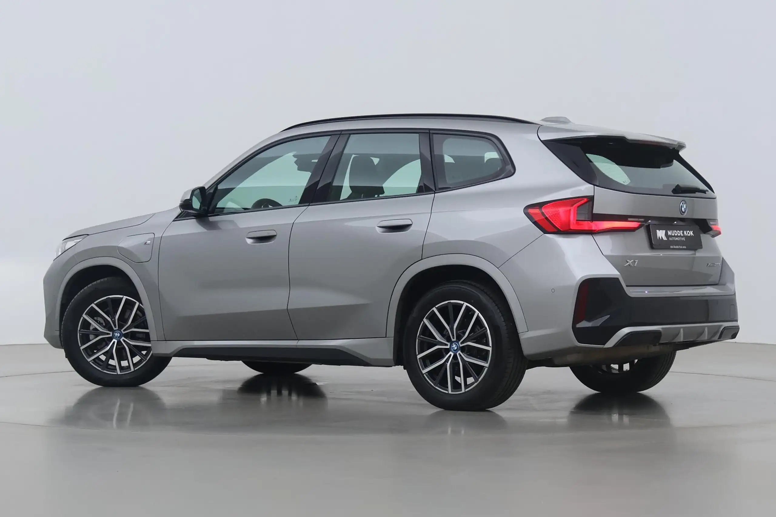 BMW - X1