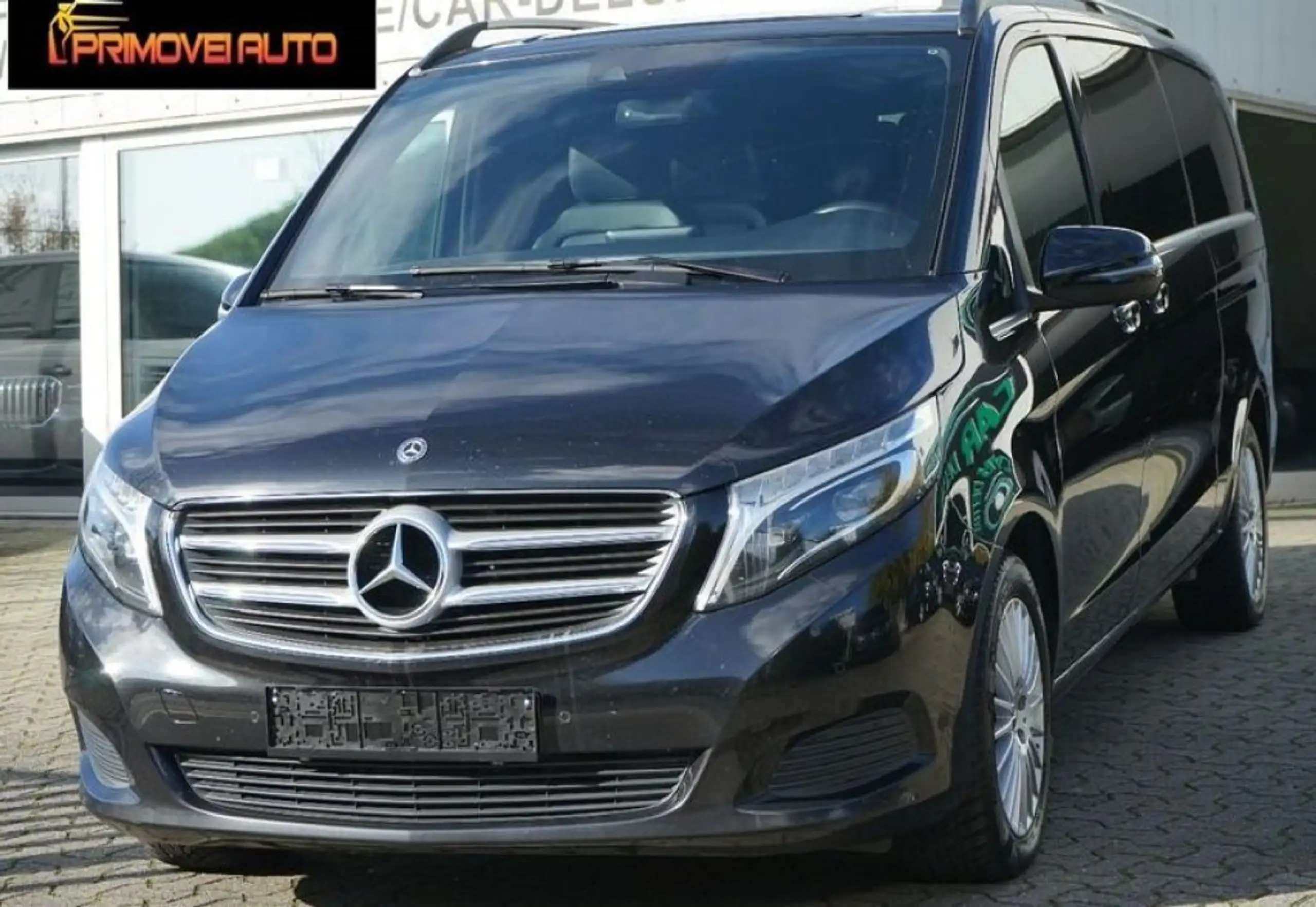 Mercedes-Benz - V 250