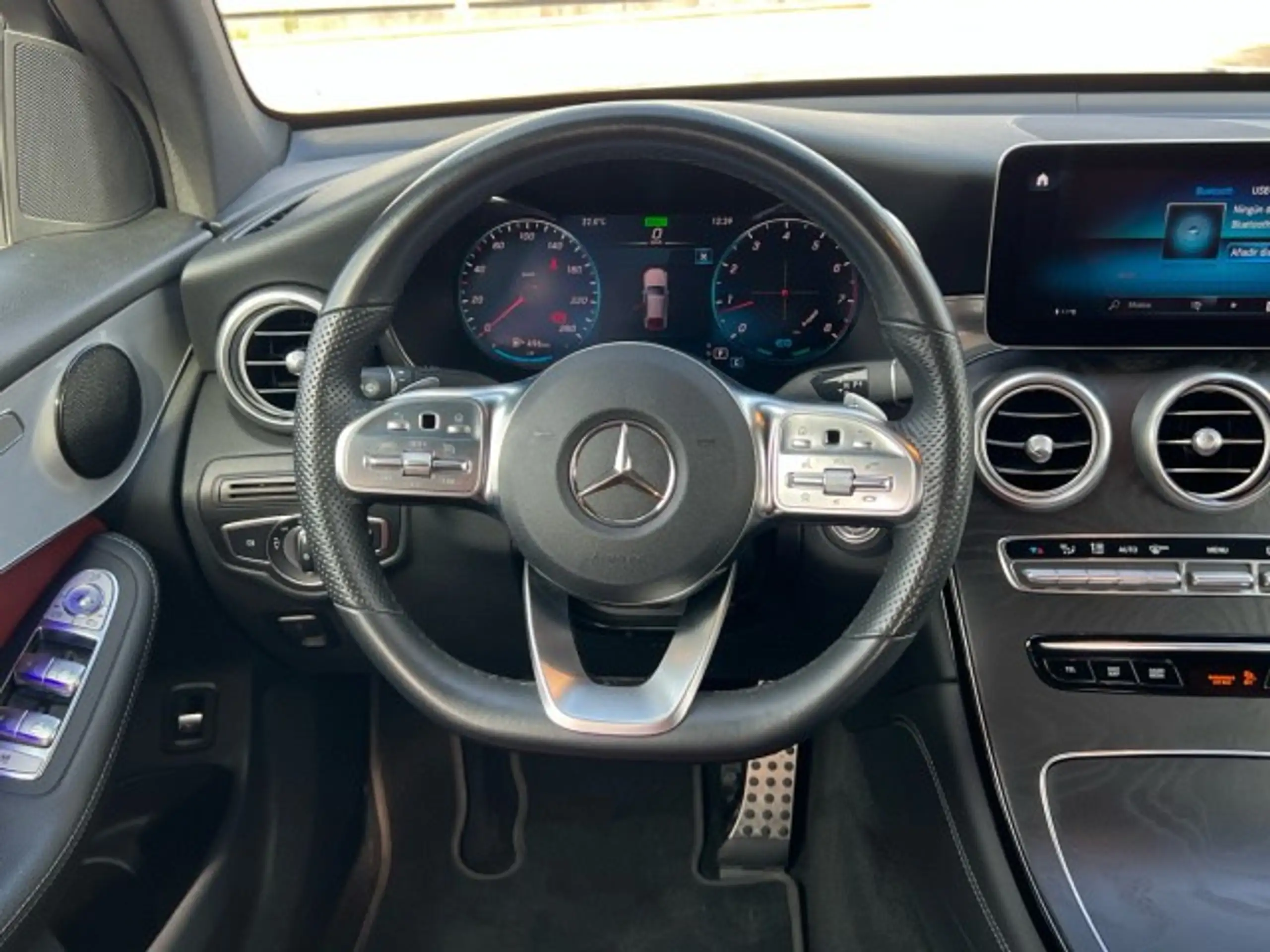 Mercedes-Benz - GLC 200