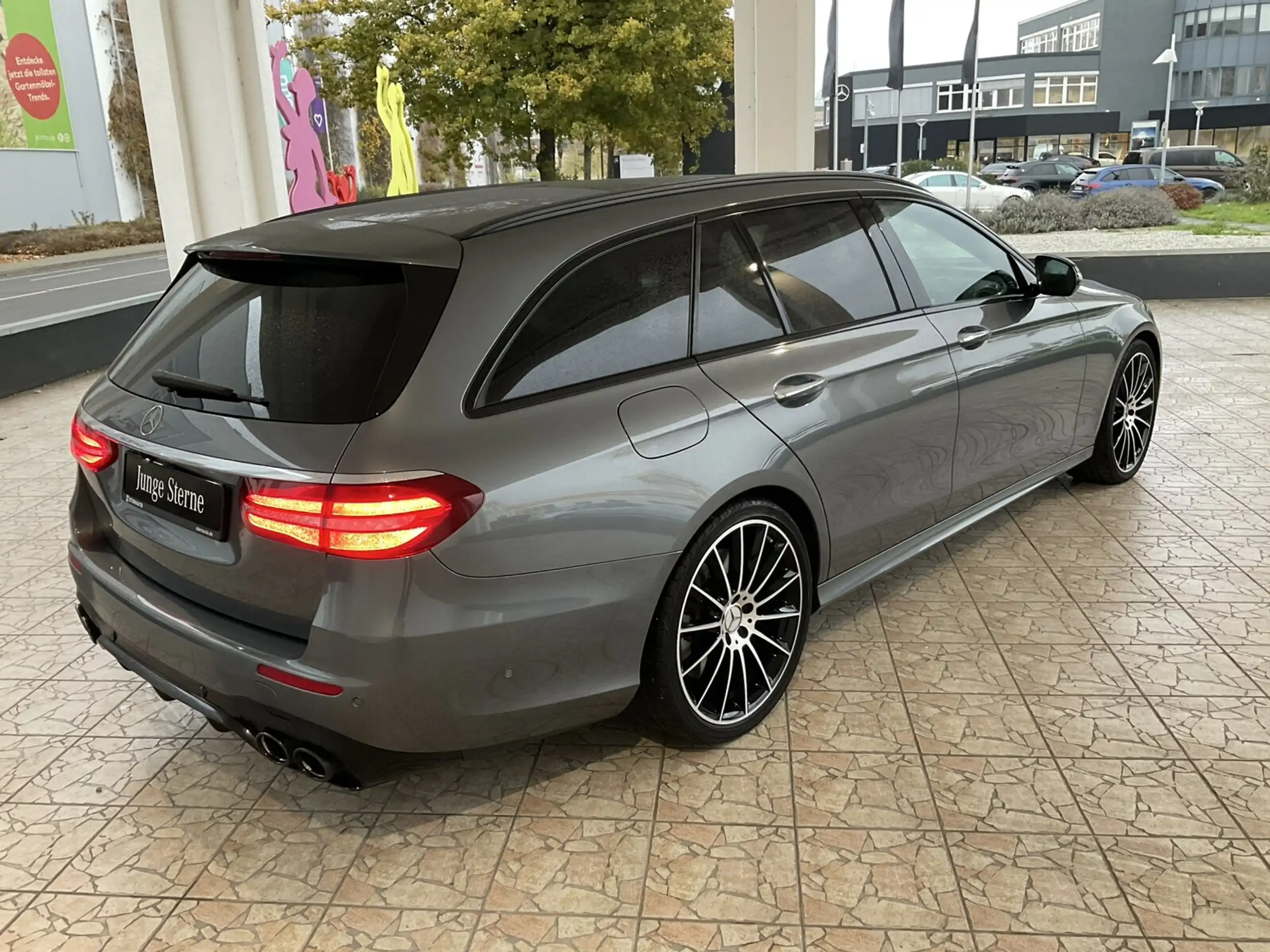 Mercedes-Benz - E 53 AMG