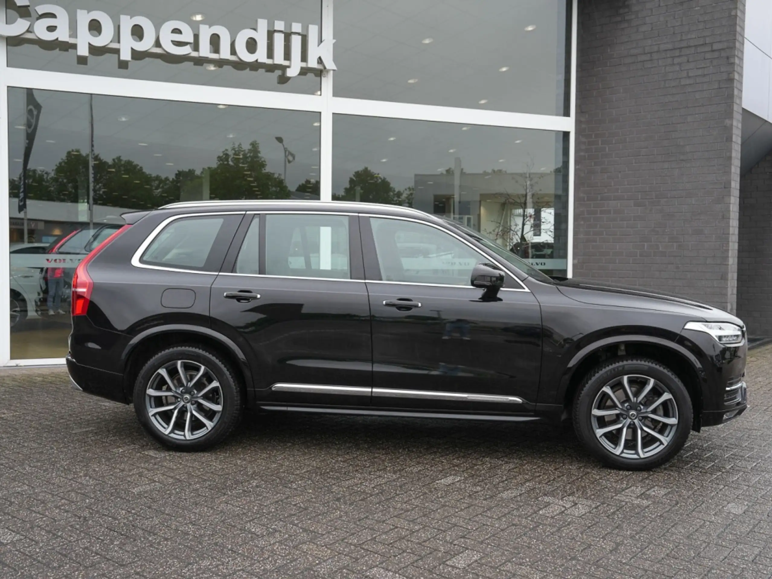 Volvo - XC90