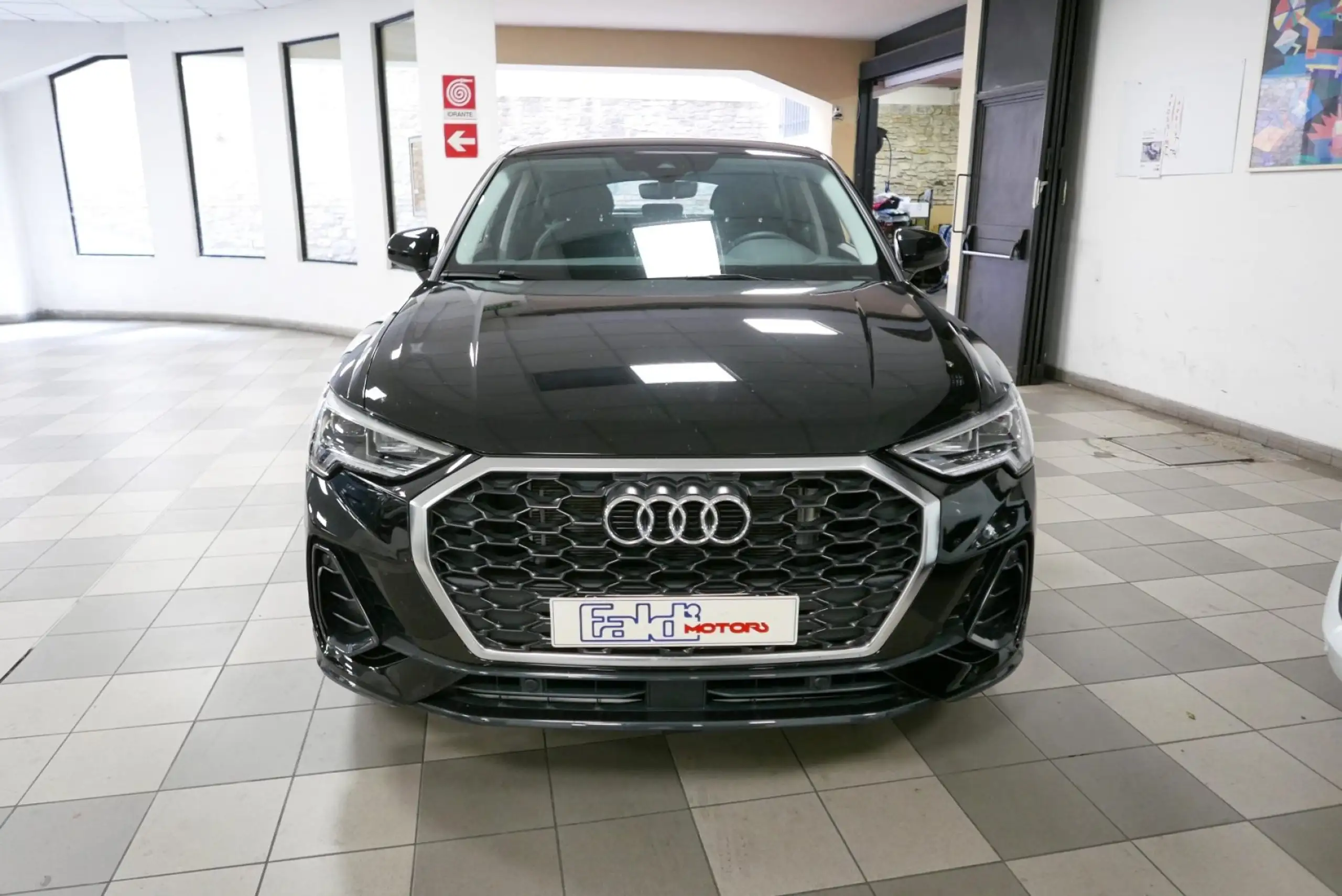 Audi - Q3