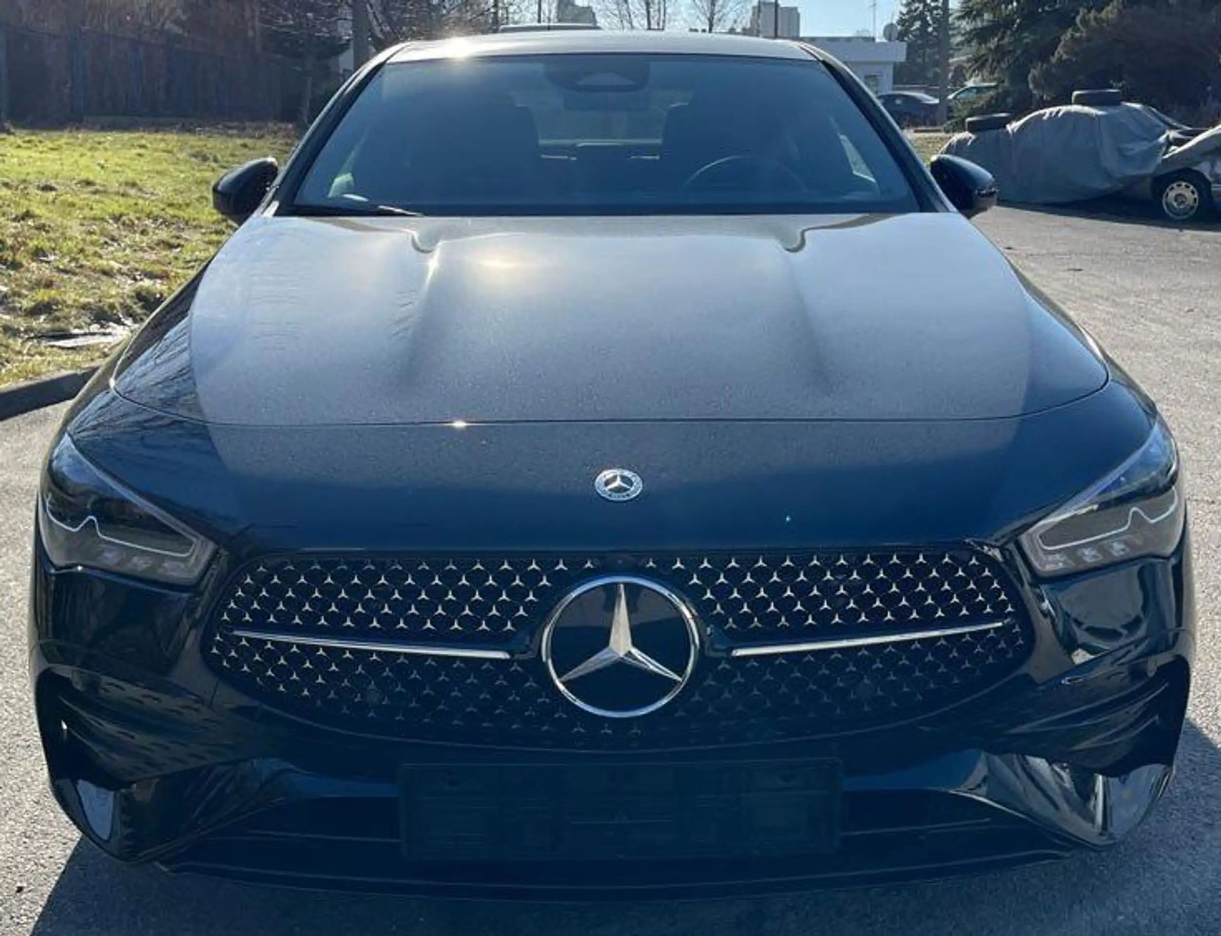 Mercedes-Benz - CLA 200