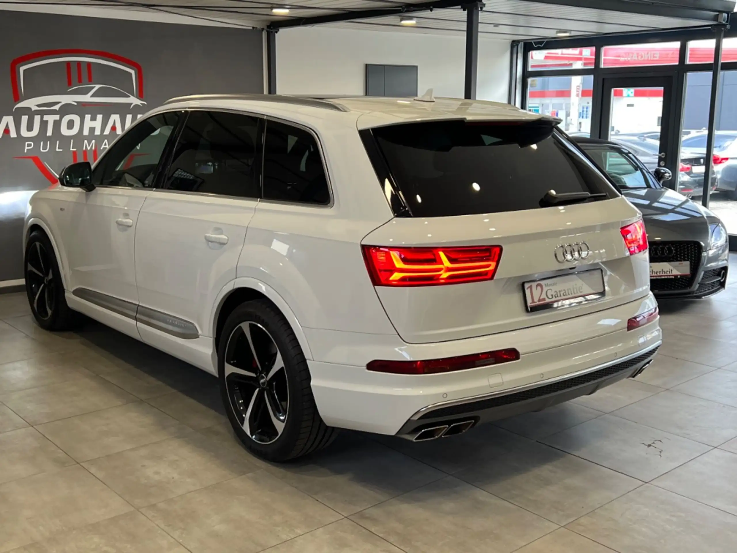 Audi - SQ7