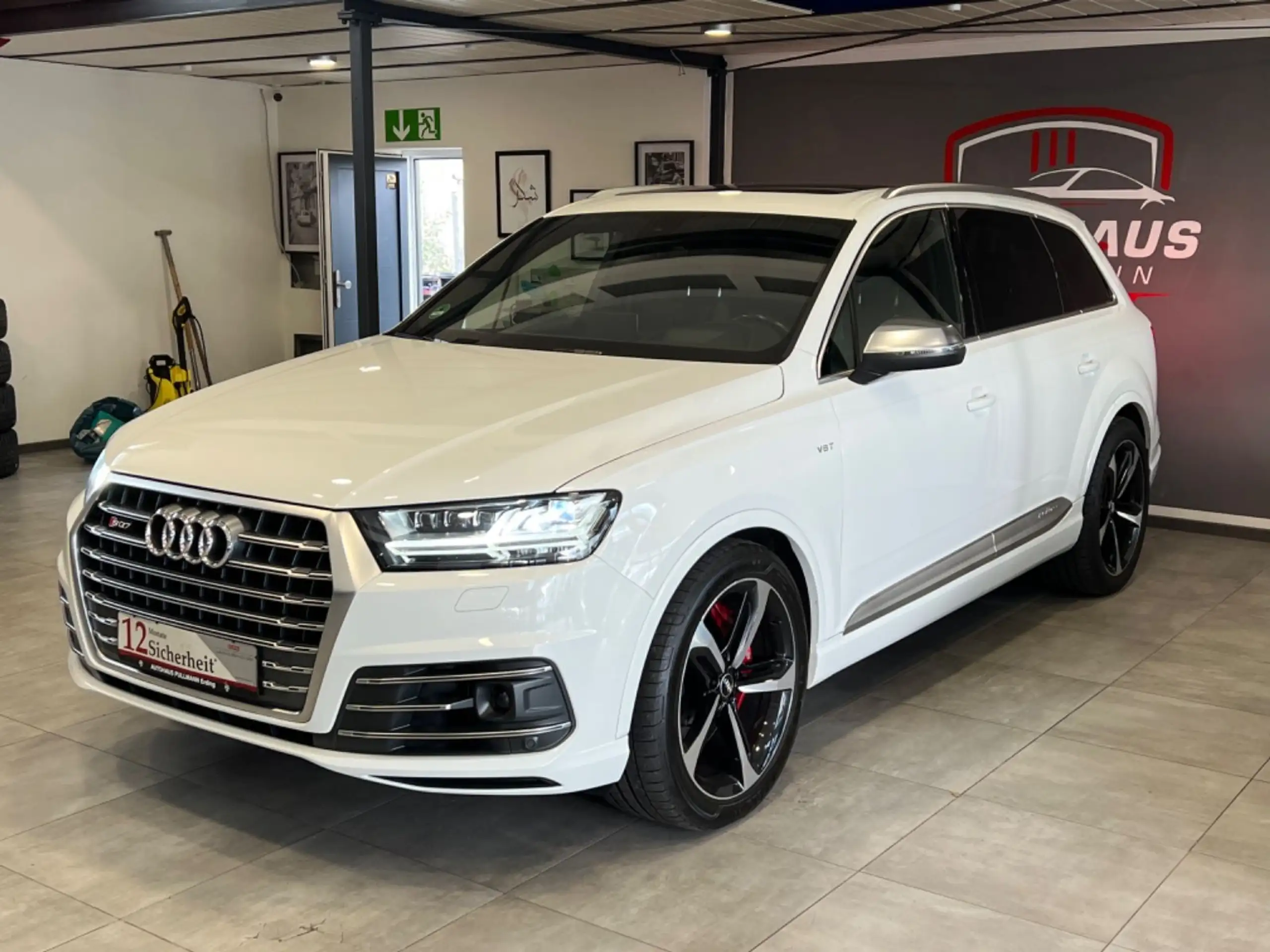 Audi - SQ7