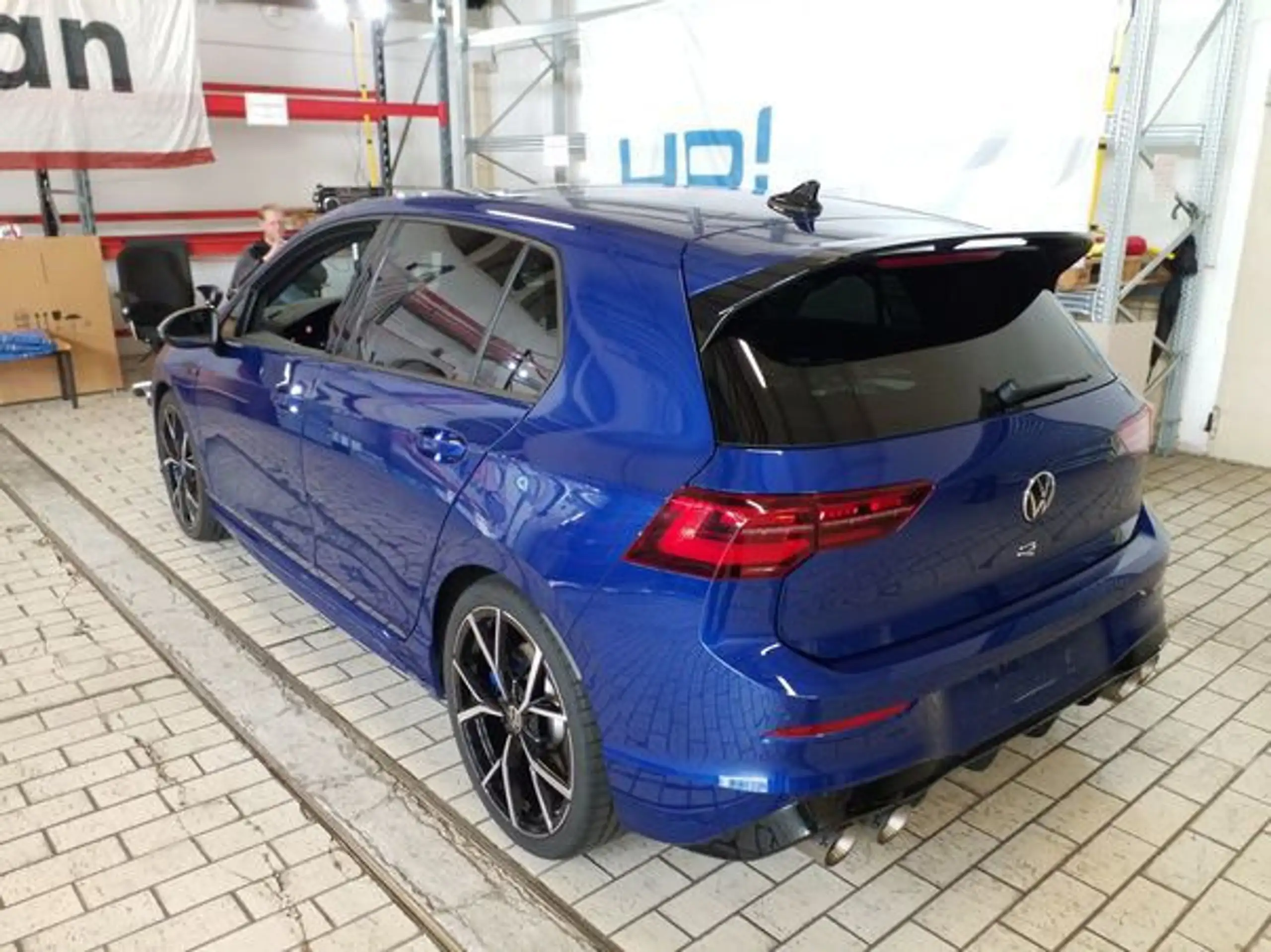 Volkswagen - Golf