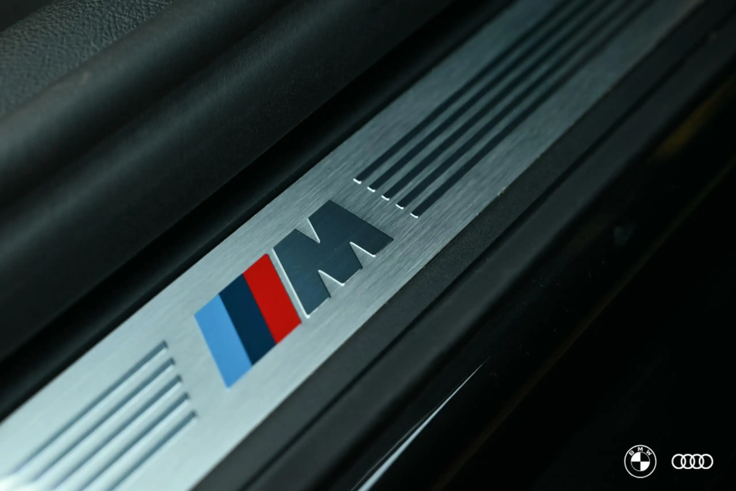 BMW - 530