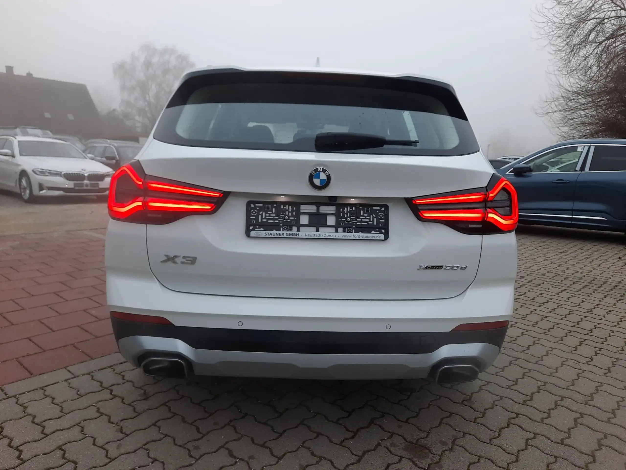 BMW - X3