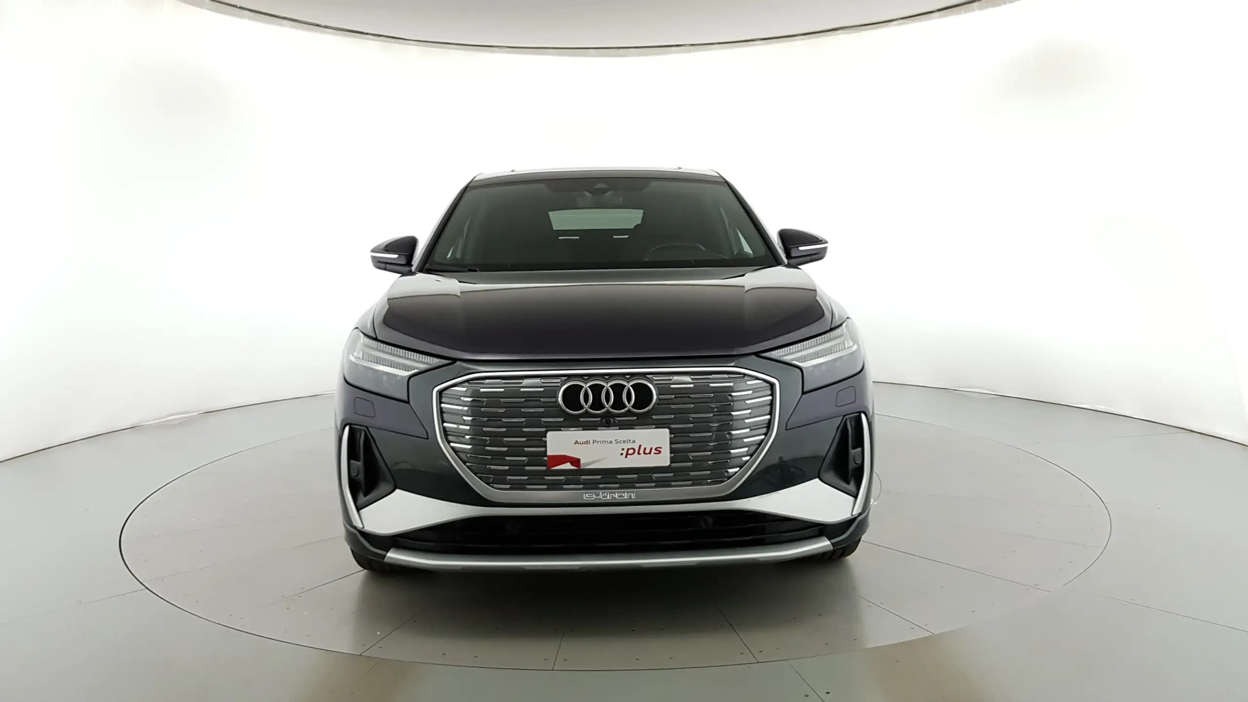 Audi - Q4 e-tron