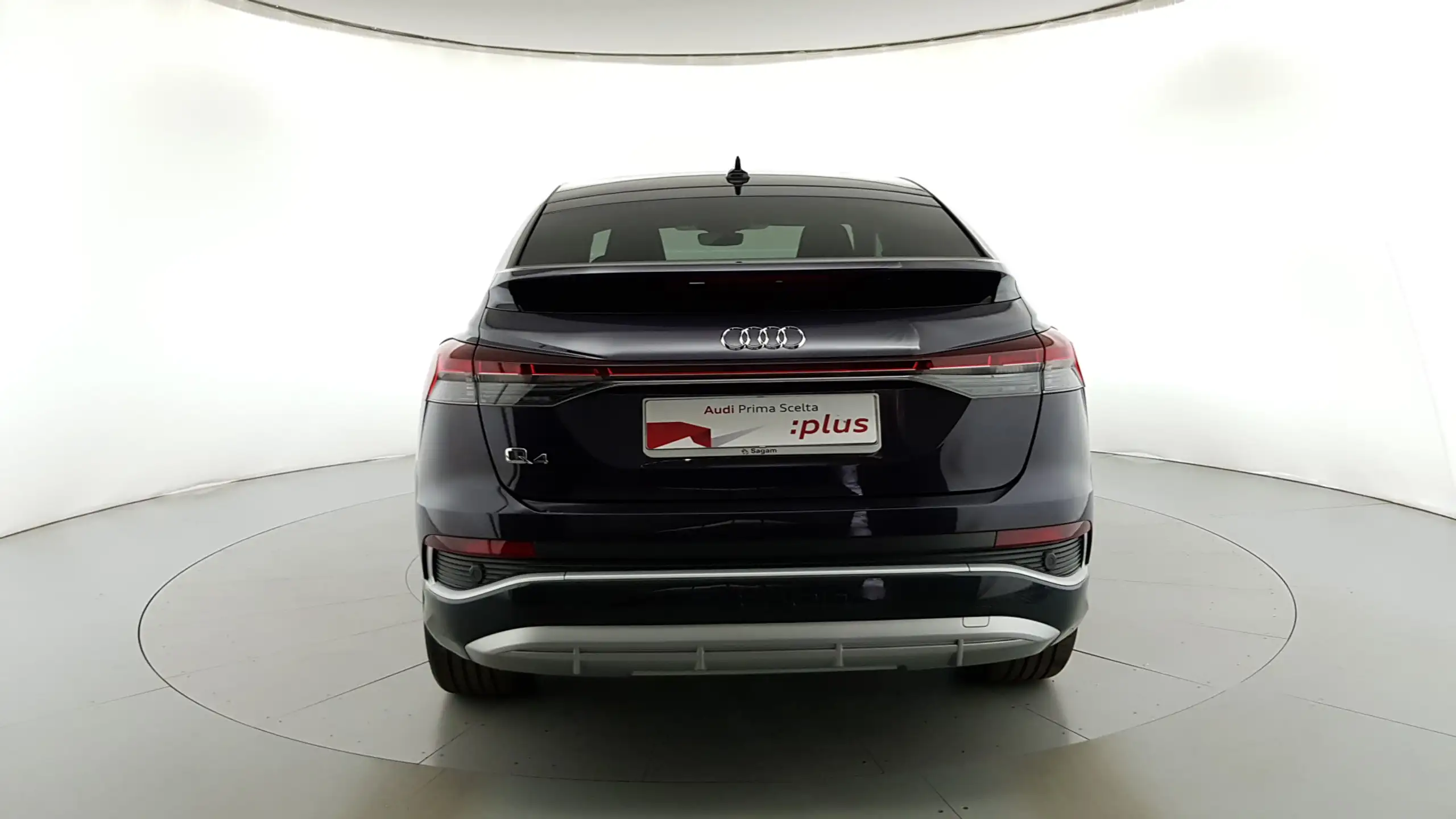 Audi - Q4 e-tron