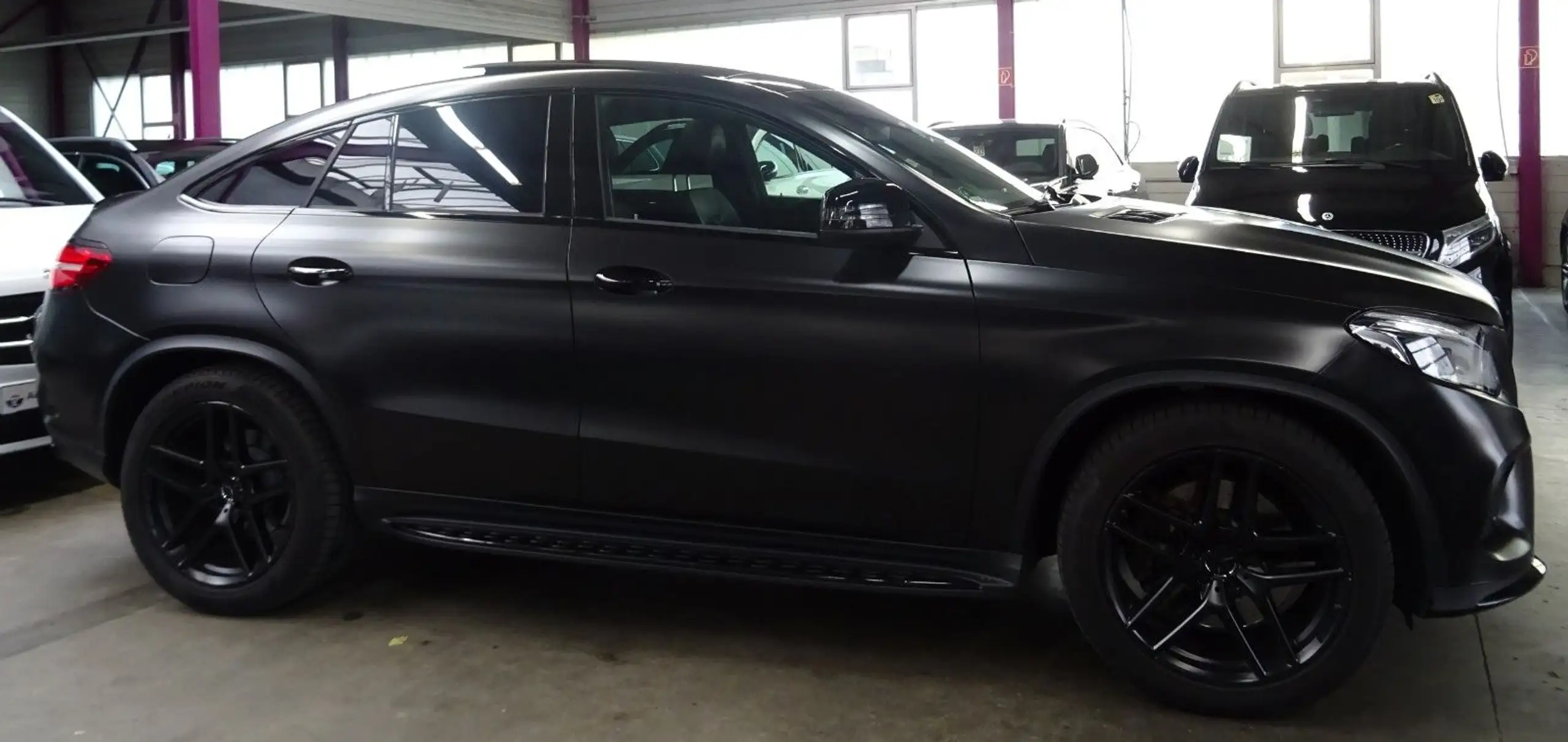 Mercedes-Benz - GLE 43 AMG