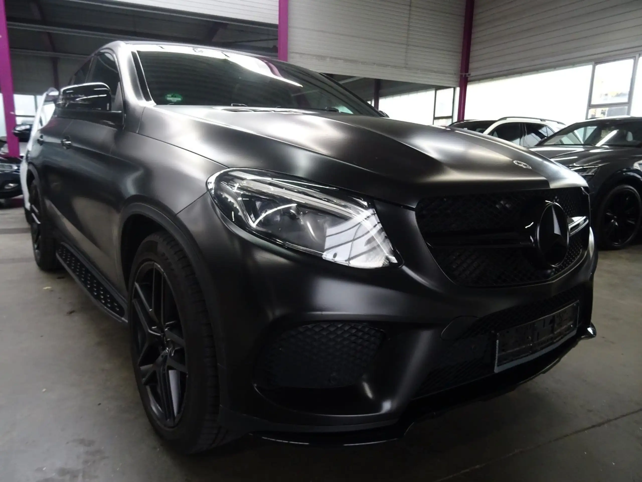 Mercedes-Benz - GLE 43 AMG