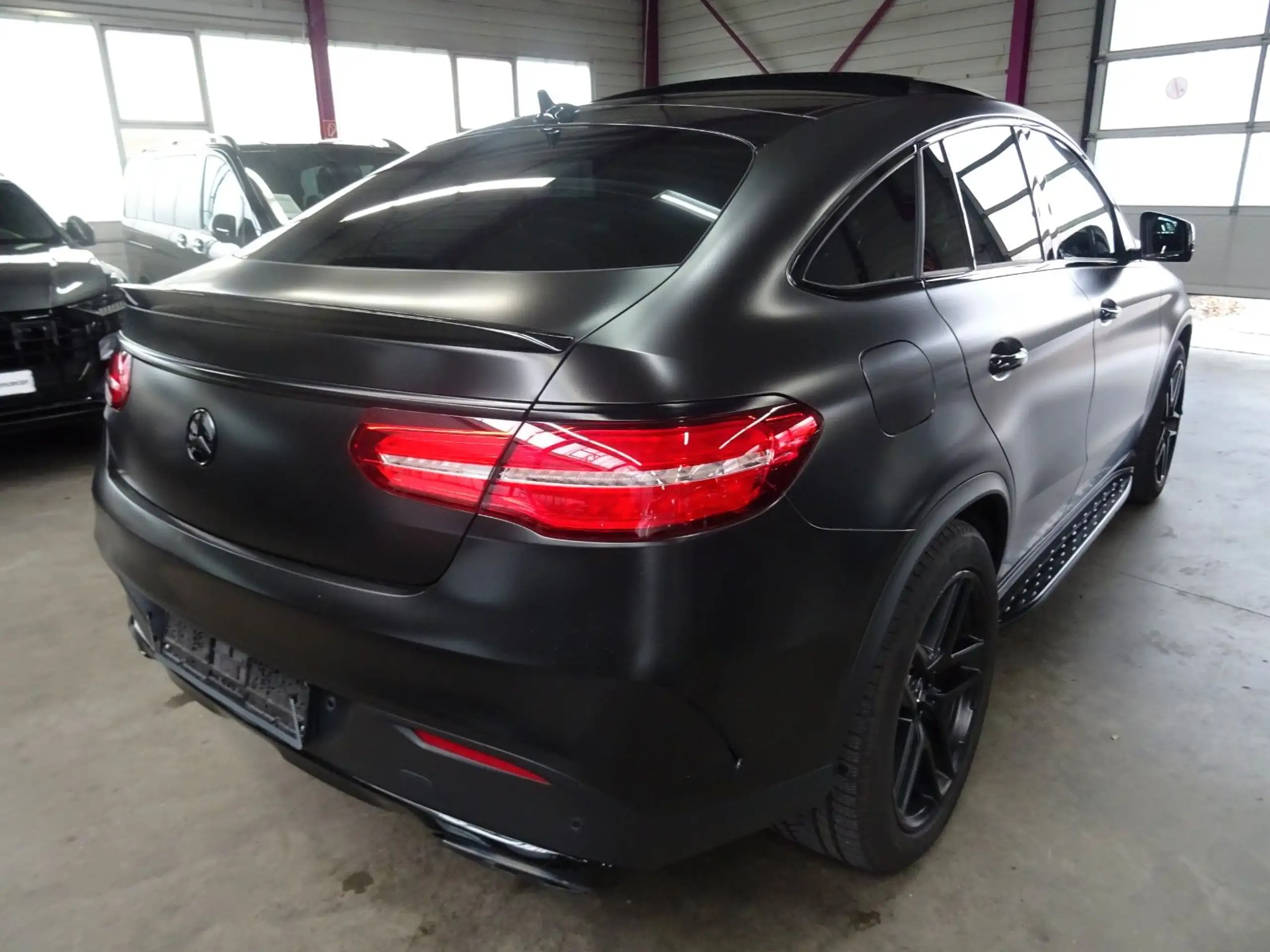 Mercedes-Benz - GLE 43 AMG