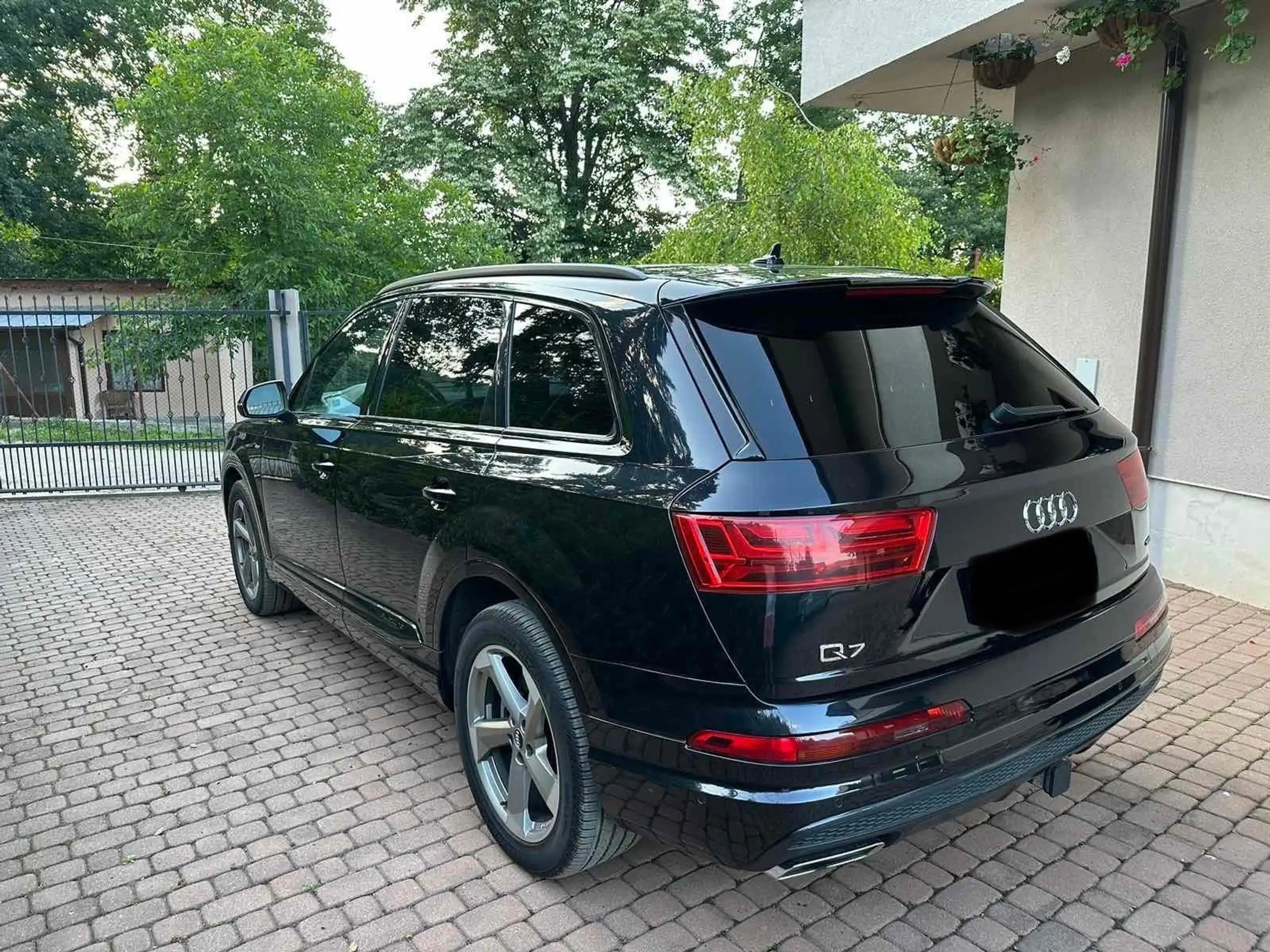 Audi - Q7