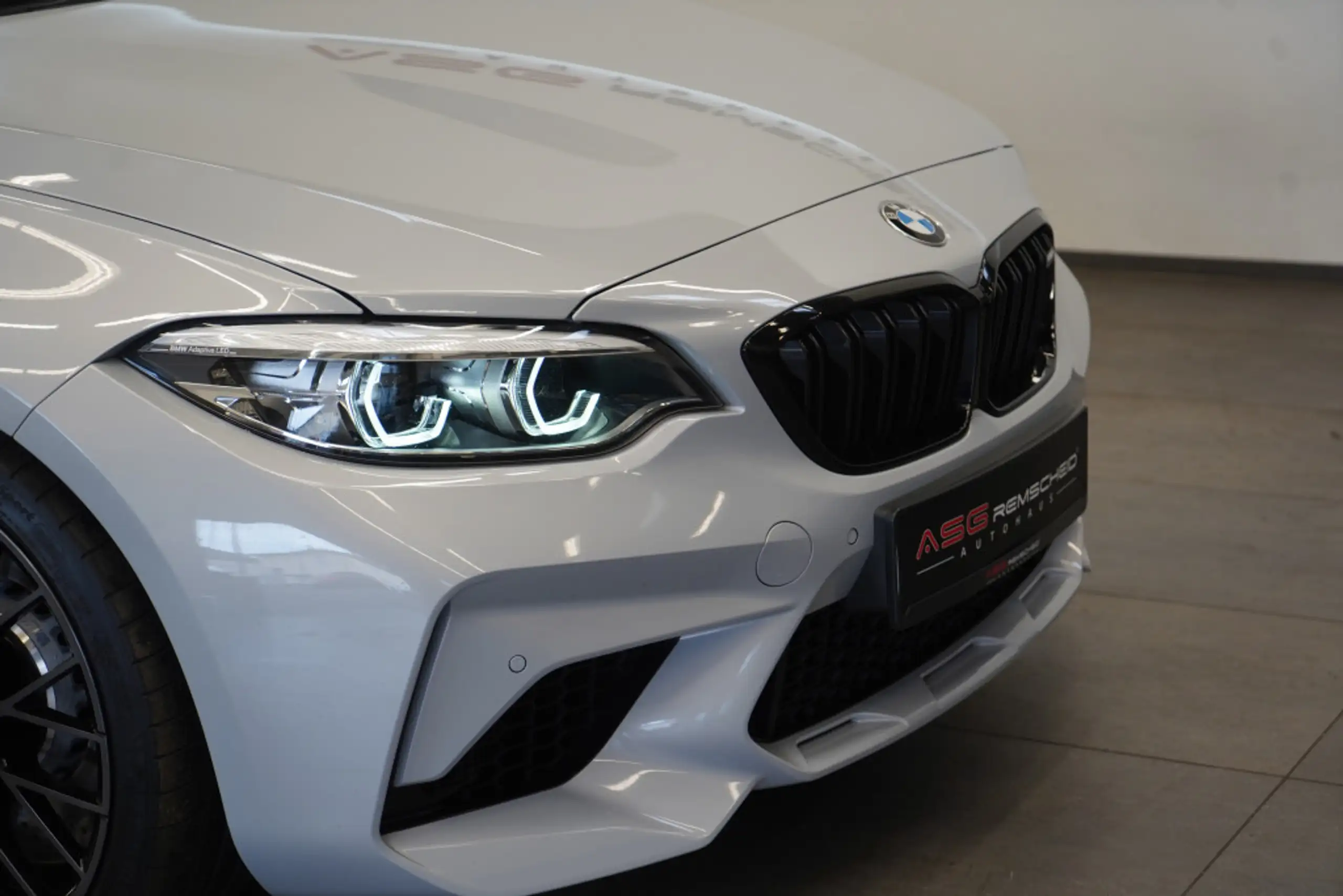 BMW - M2