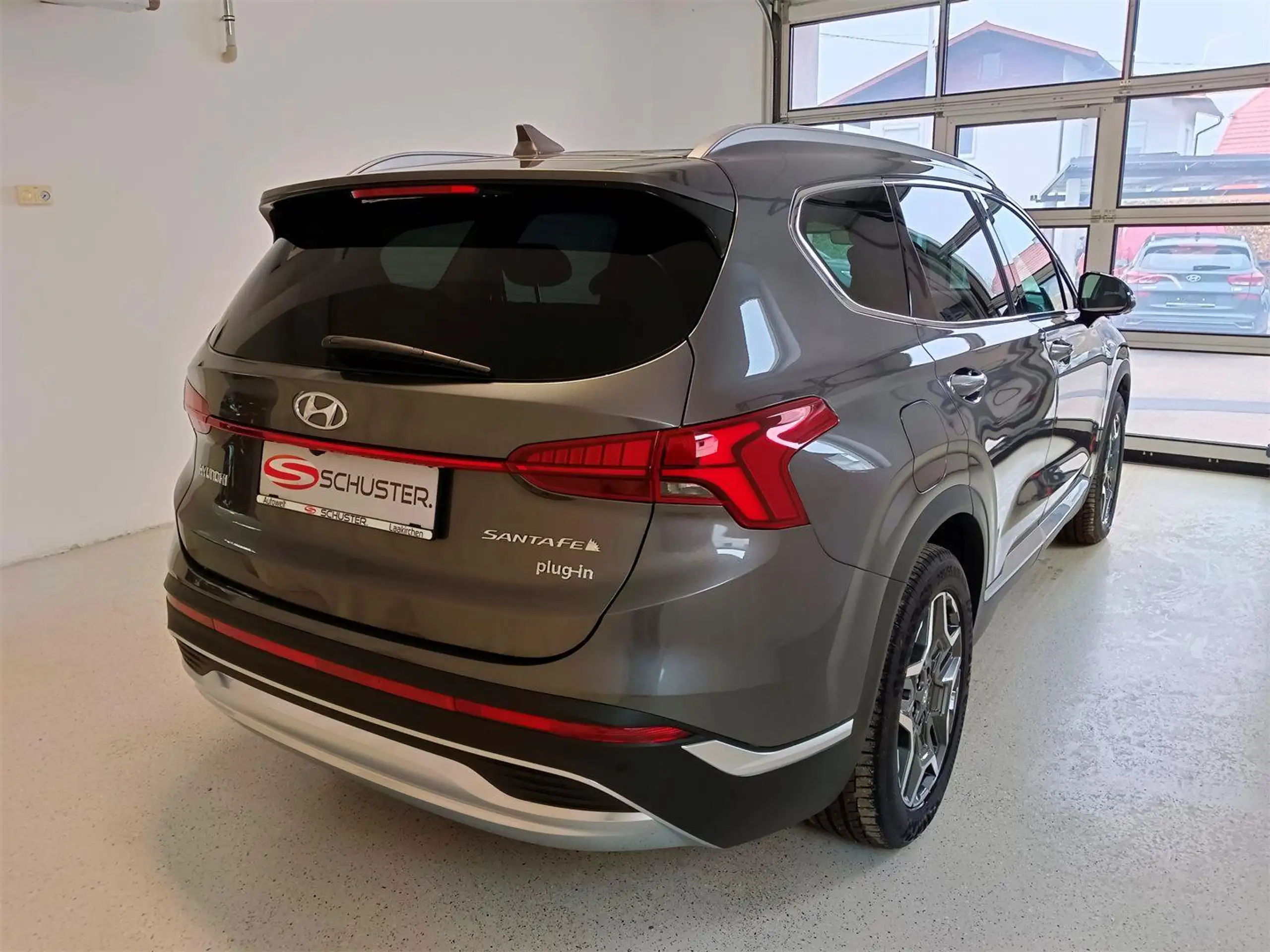 Hyundai - SANTA FE