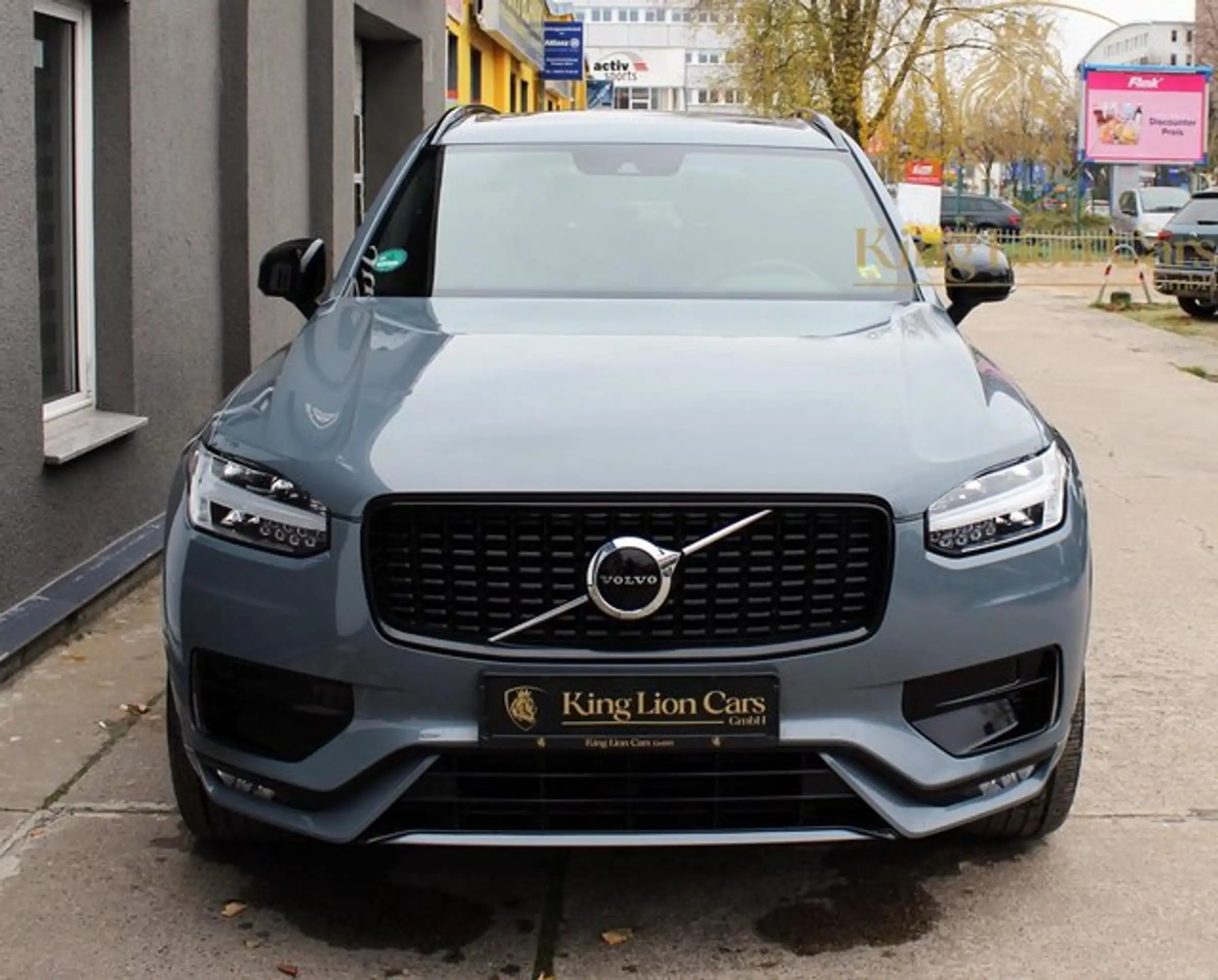 Volvo - XC90