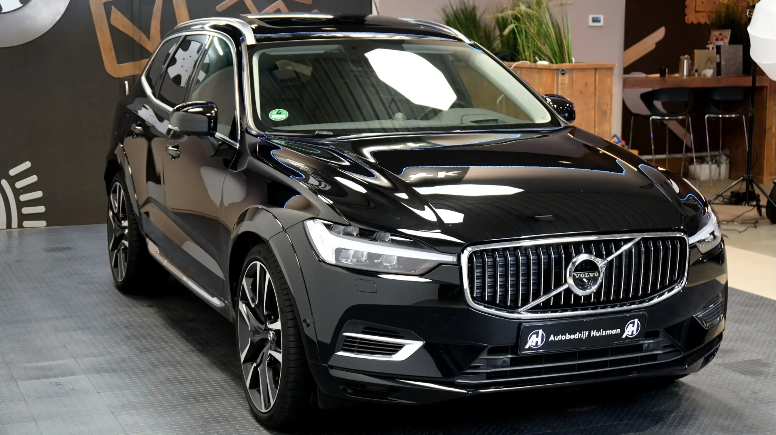 Volvo - XC60