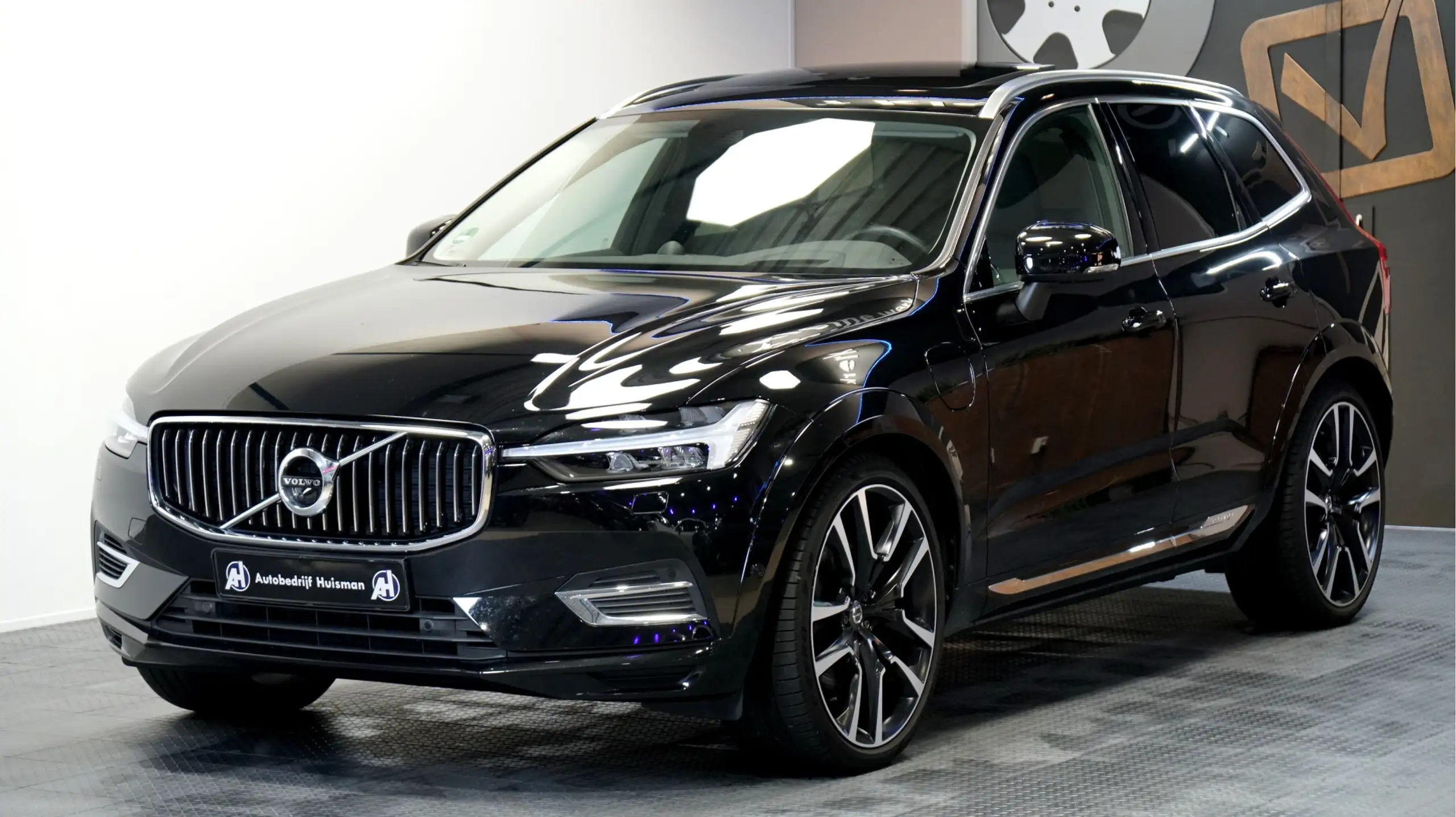 Volvo - XC60