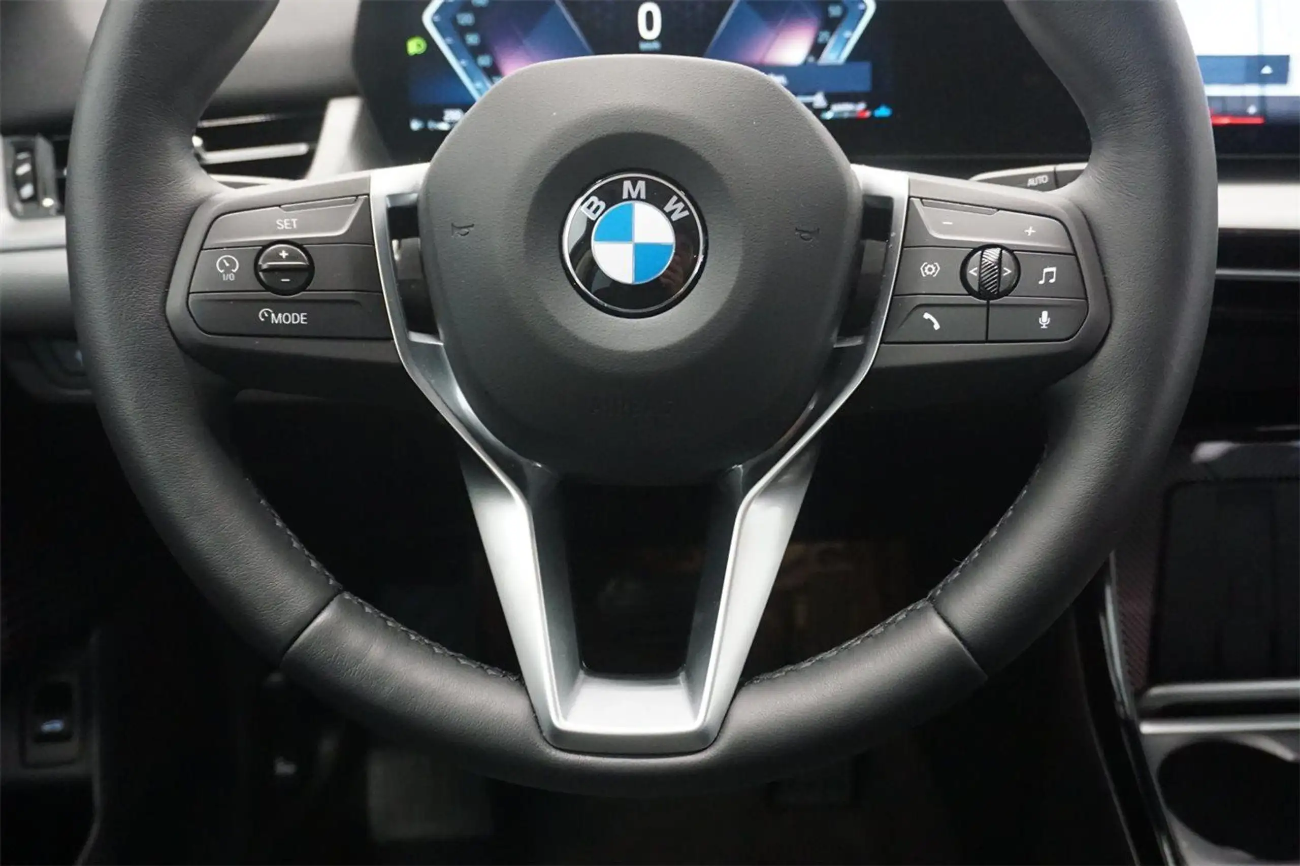 BMW - X1