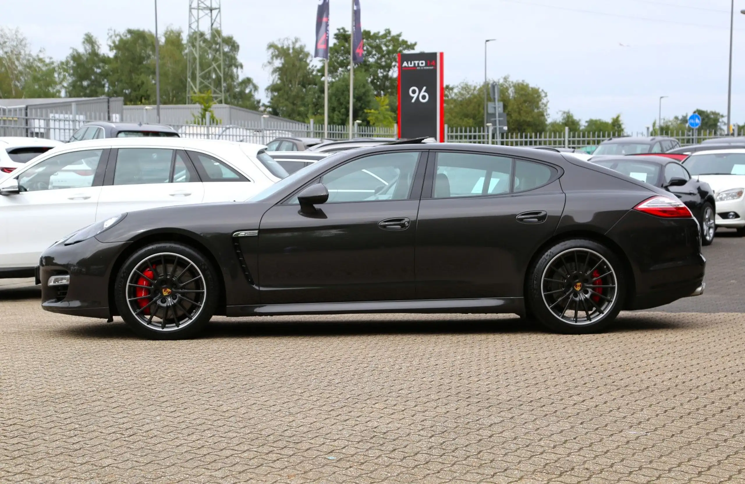 Porsche - Panamera