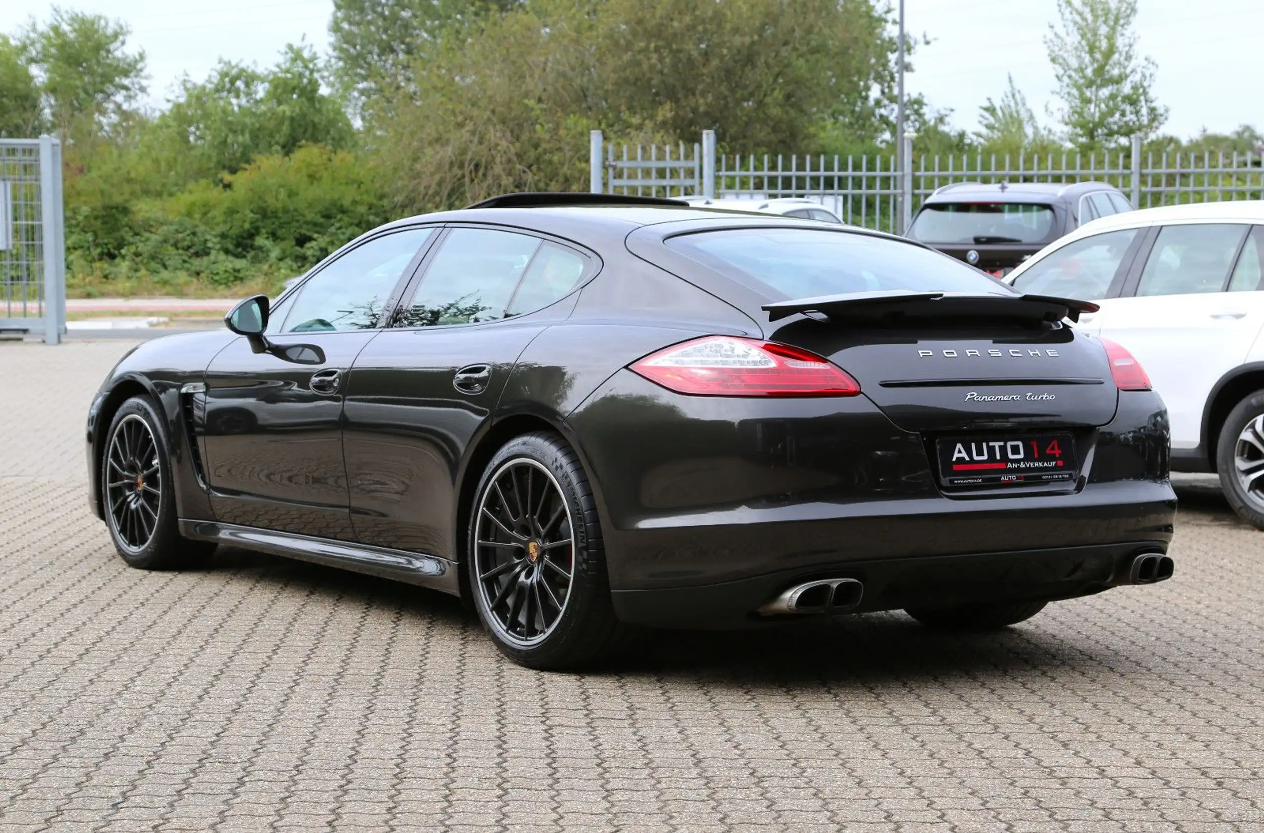 Porsche - Panamera