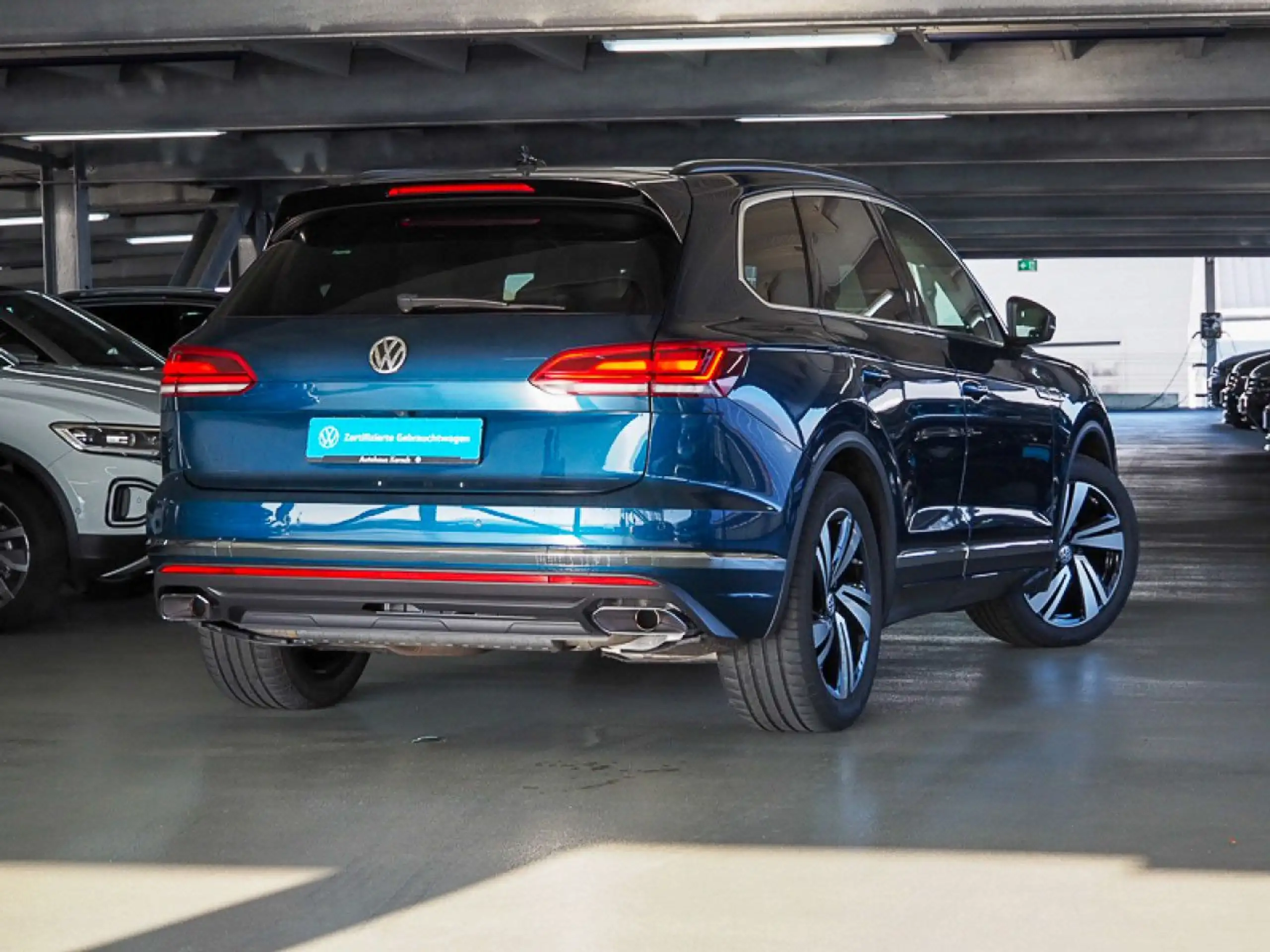 Volkswagen - Touareg