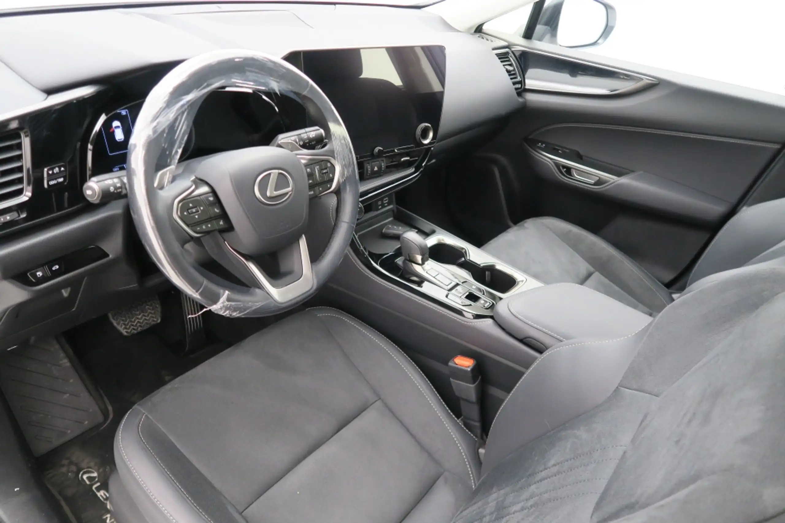 Lexus - NX 350h