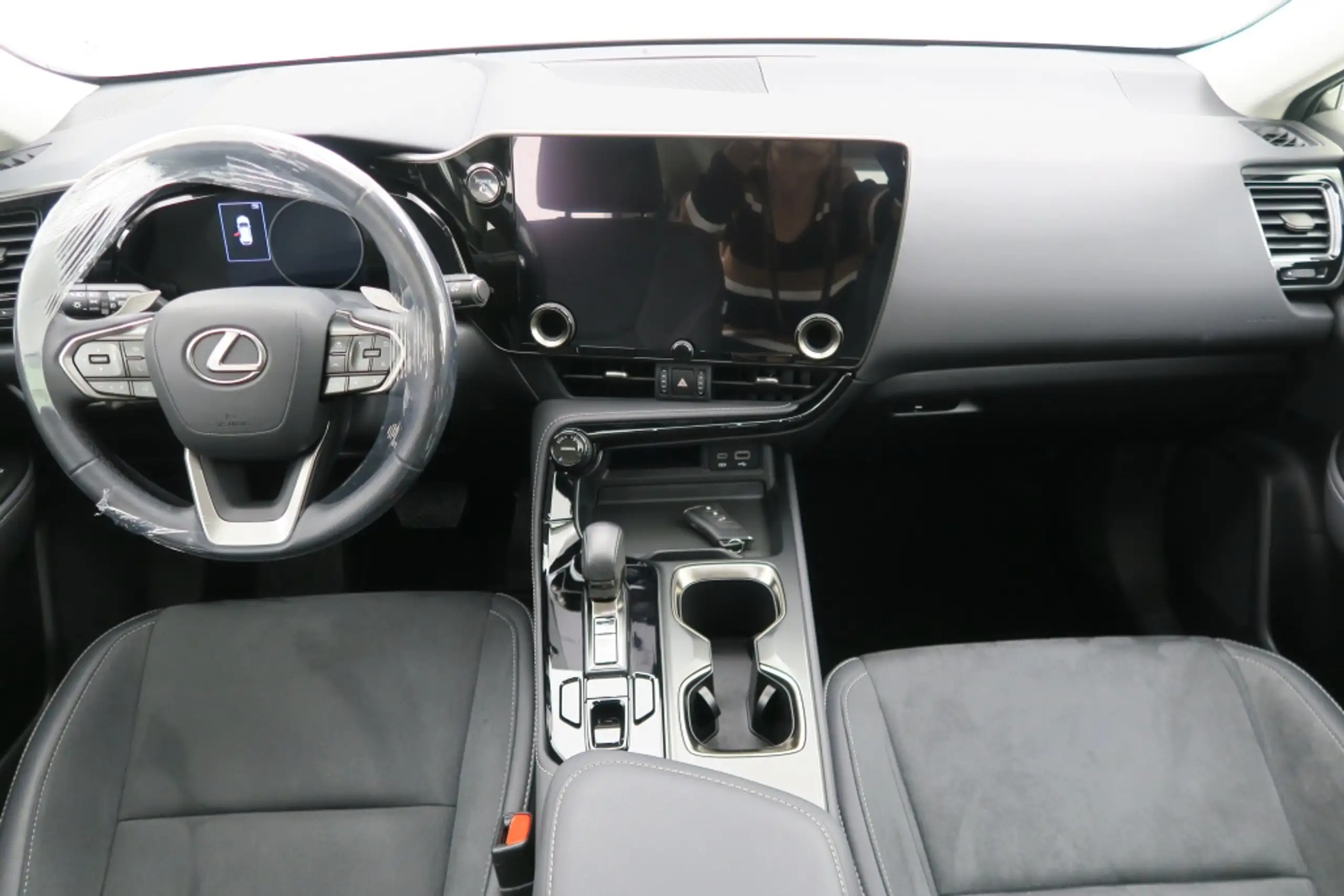 Lexus - NX 350h