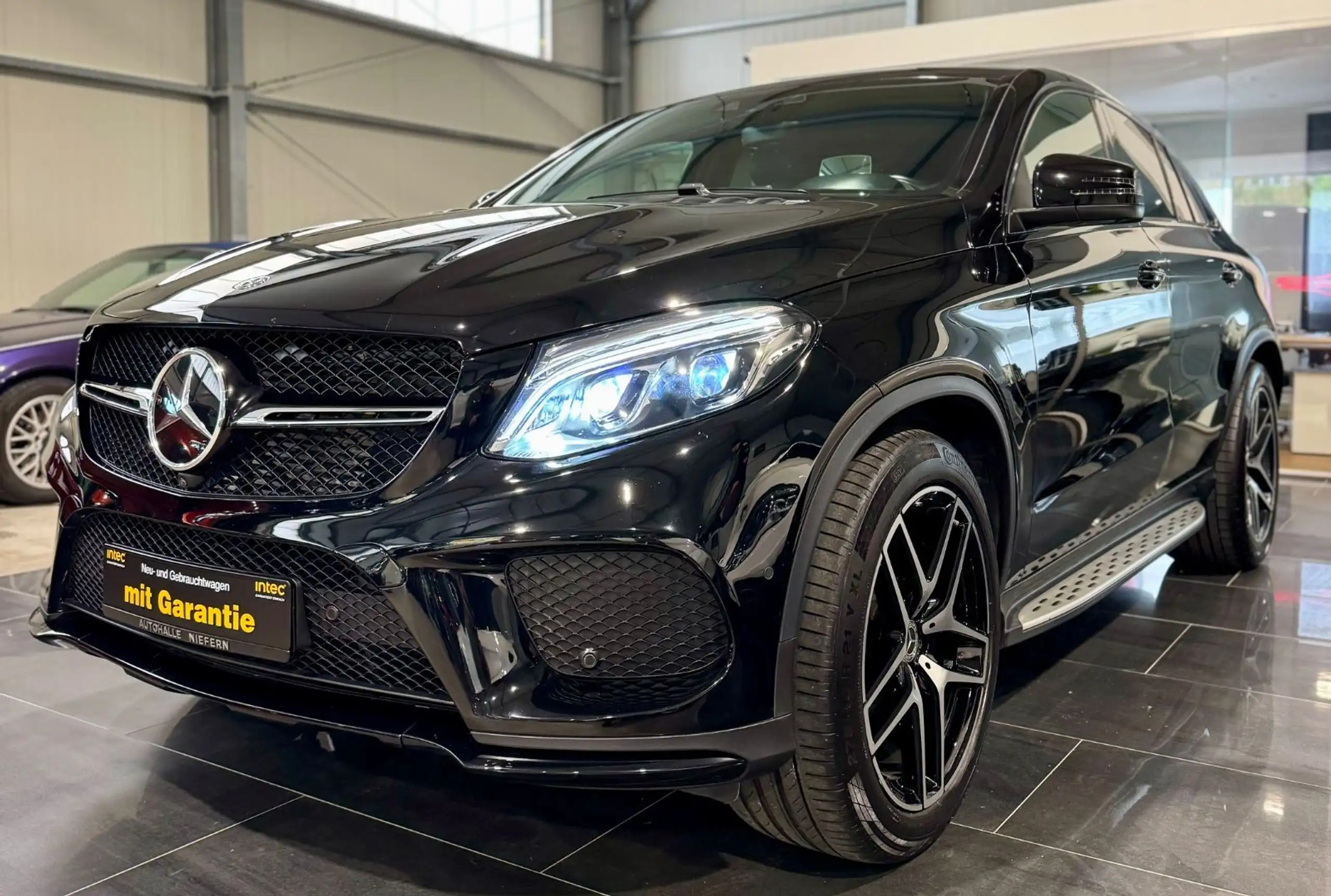 Mercedes-Benz - GLE 350