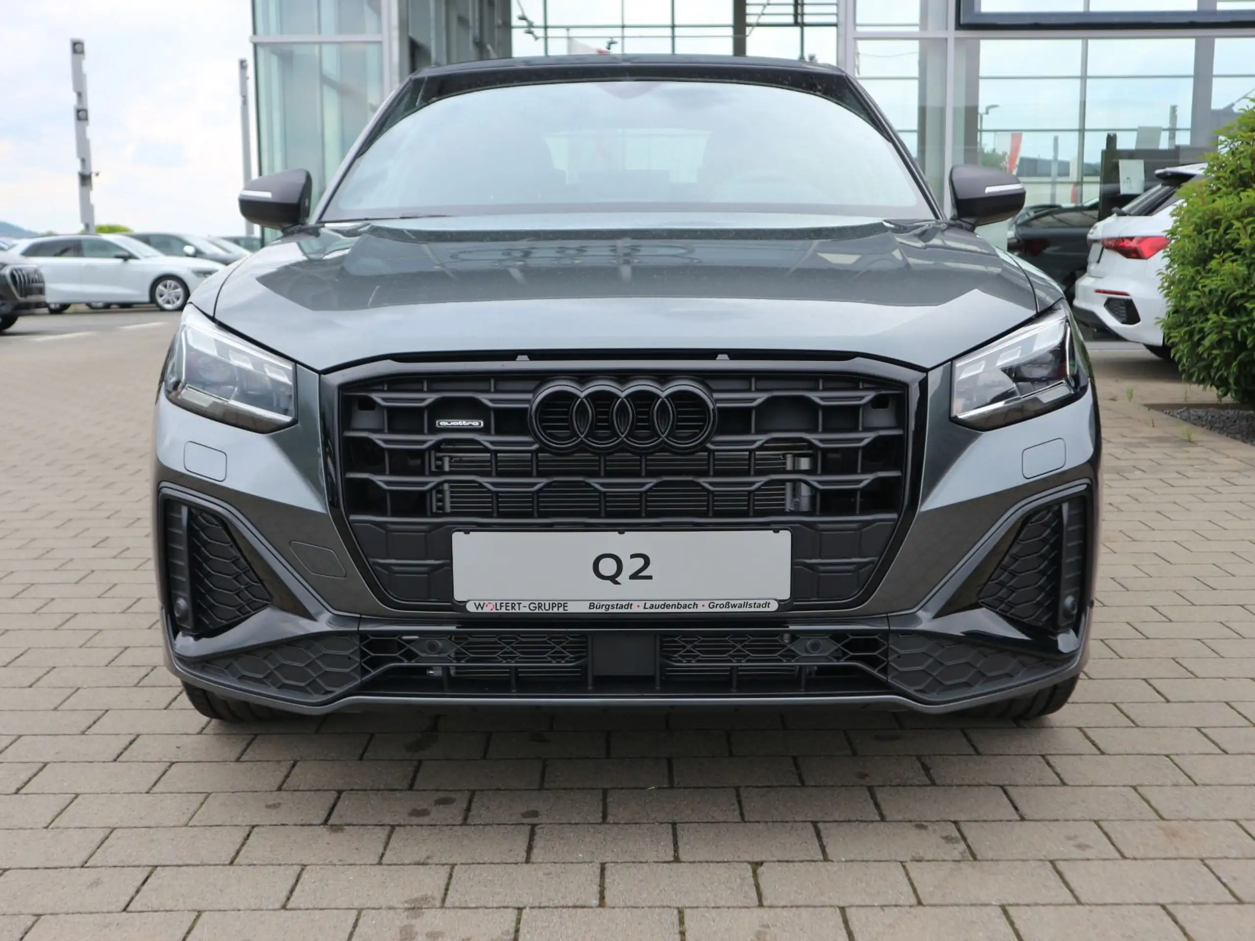 Audi - Q2