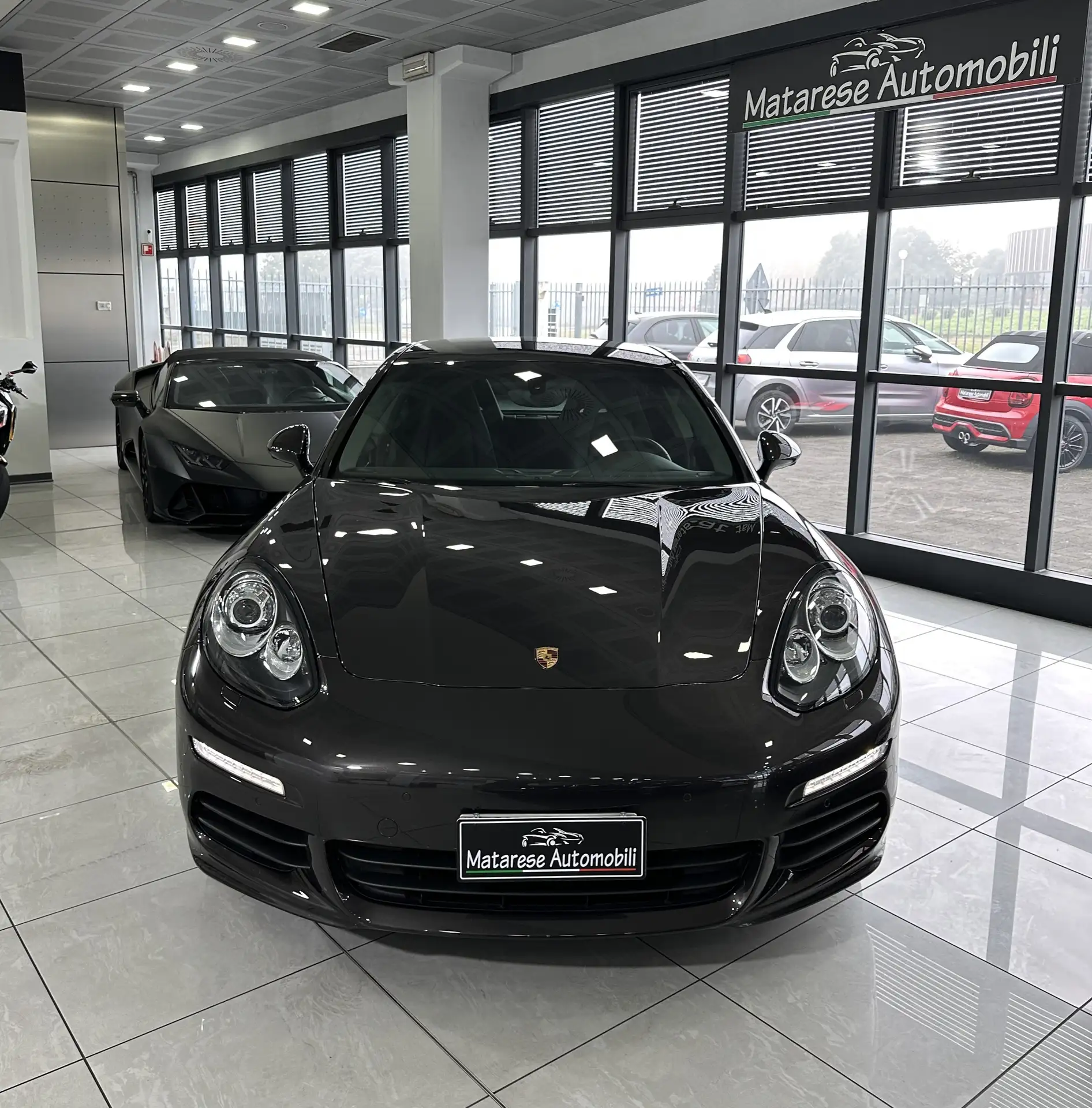 Porsche - Panamera